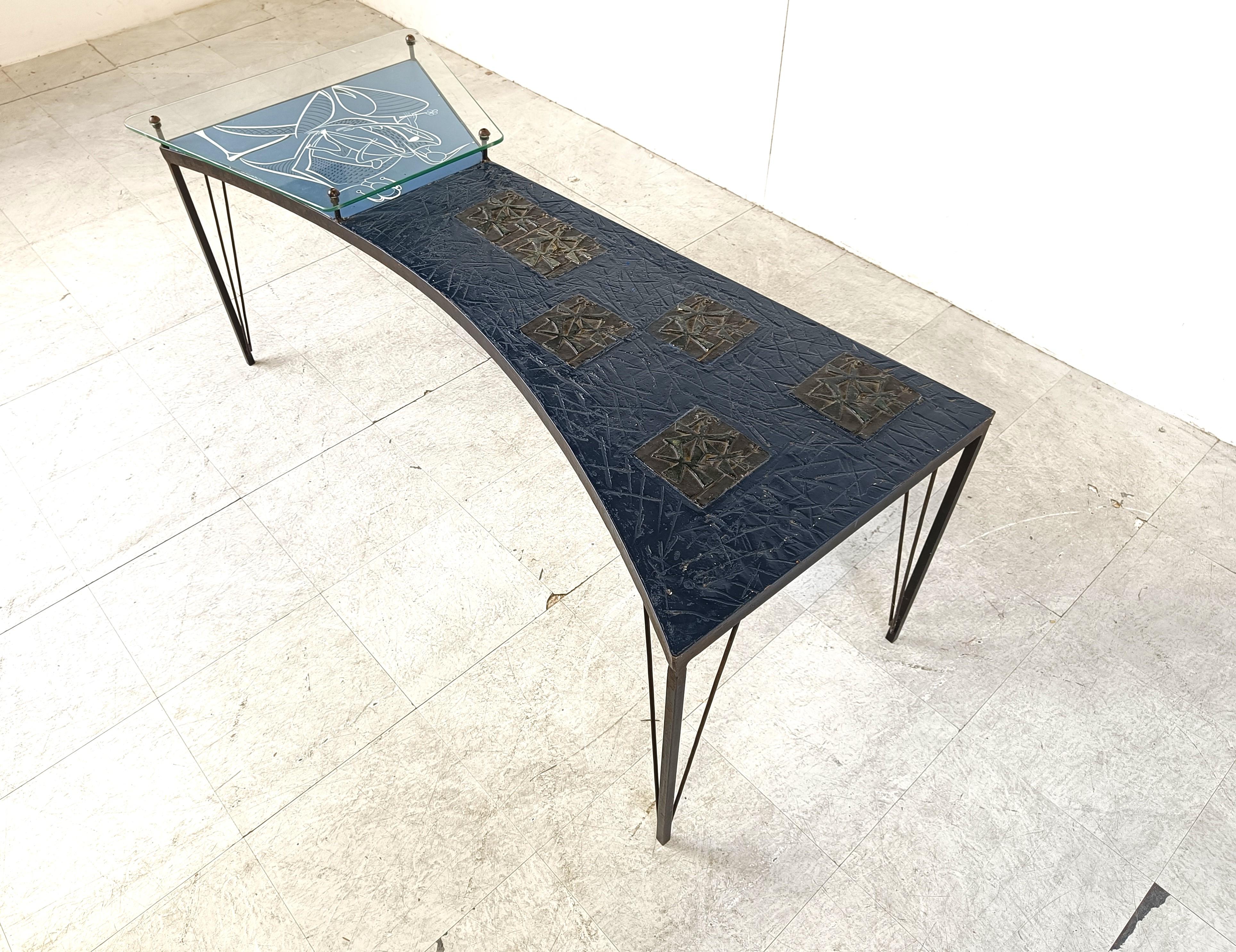 Mid century modern coffee table, 1950s In Good Condition For Sale In HEVERLEE, BE