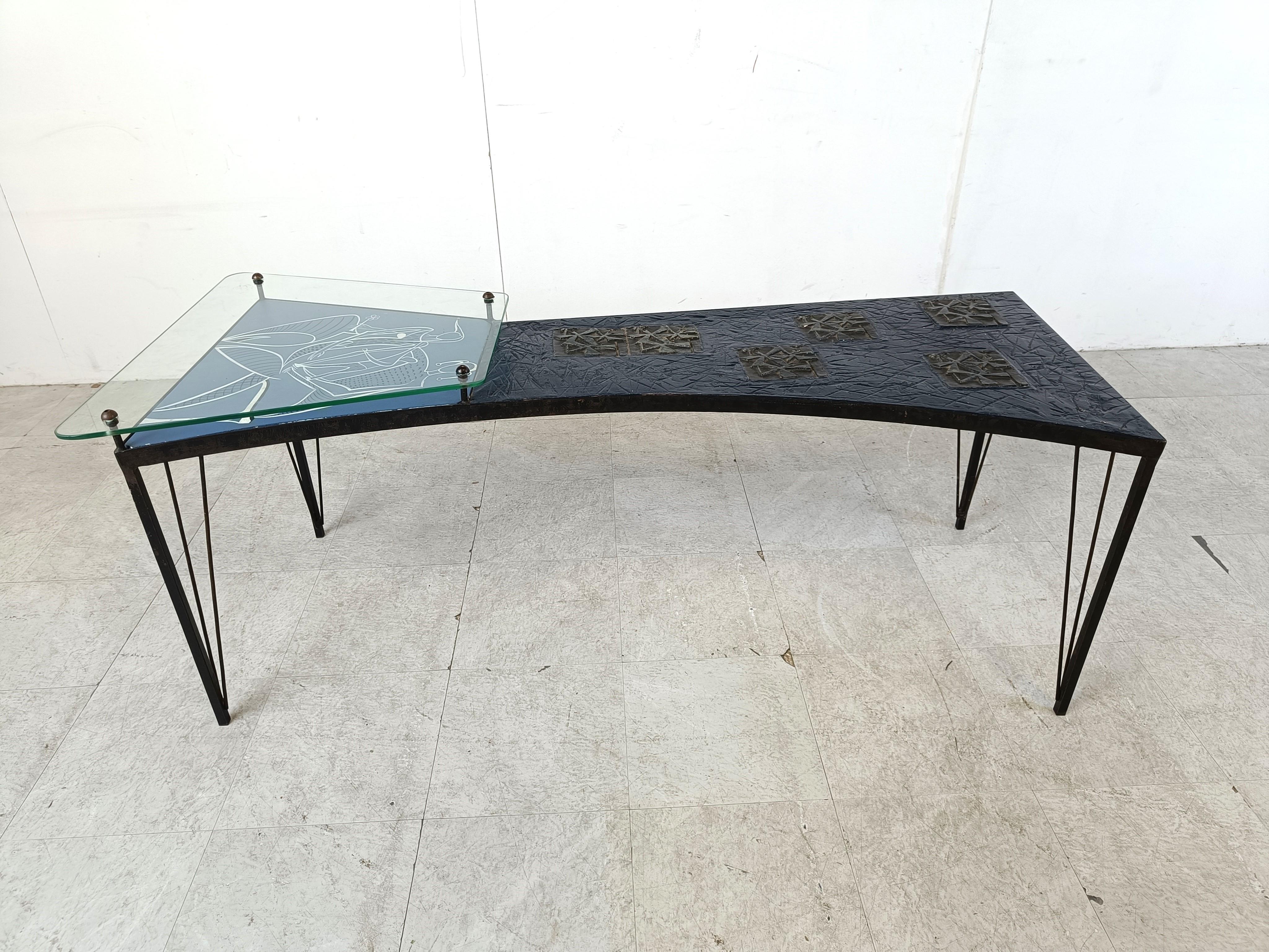Mid century modern coffee table, 1950s For Sale 1