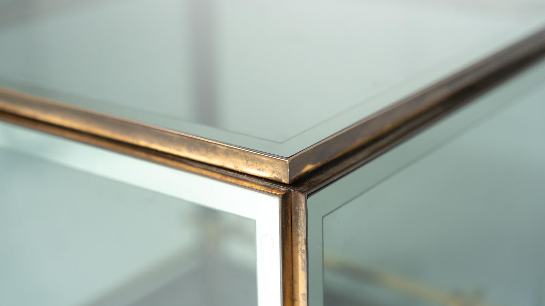 Mid-Century Modern Coffee Table/ Bar, Metal and Glass, 1970s For Sale 1
