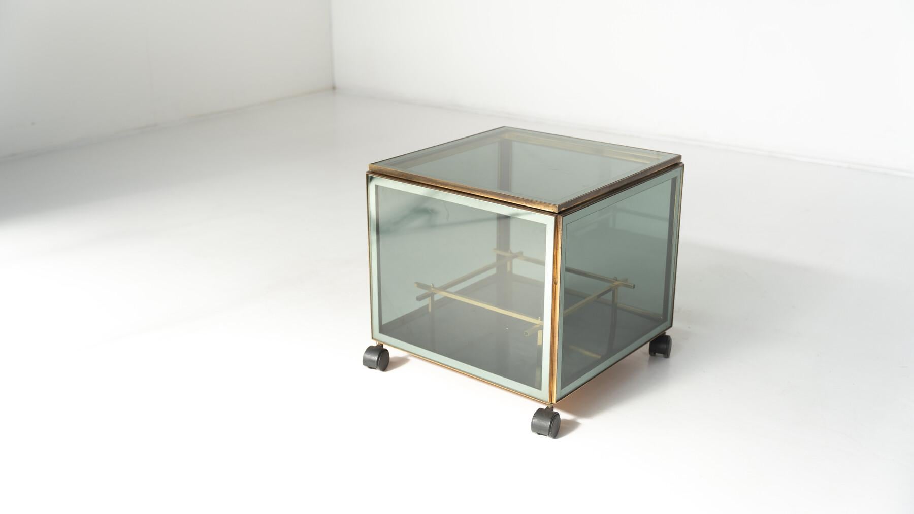 Mid-Century Modern Coffee Table/ Bar, Metal and Glass, 1970s For Sale 3