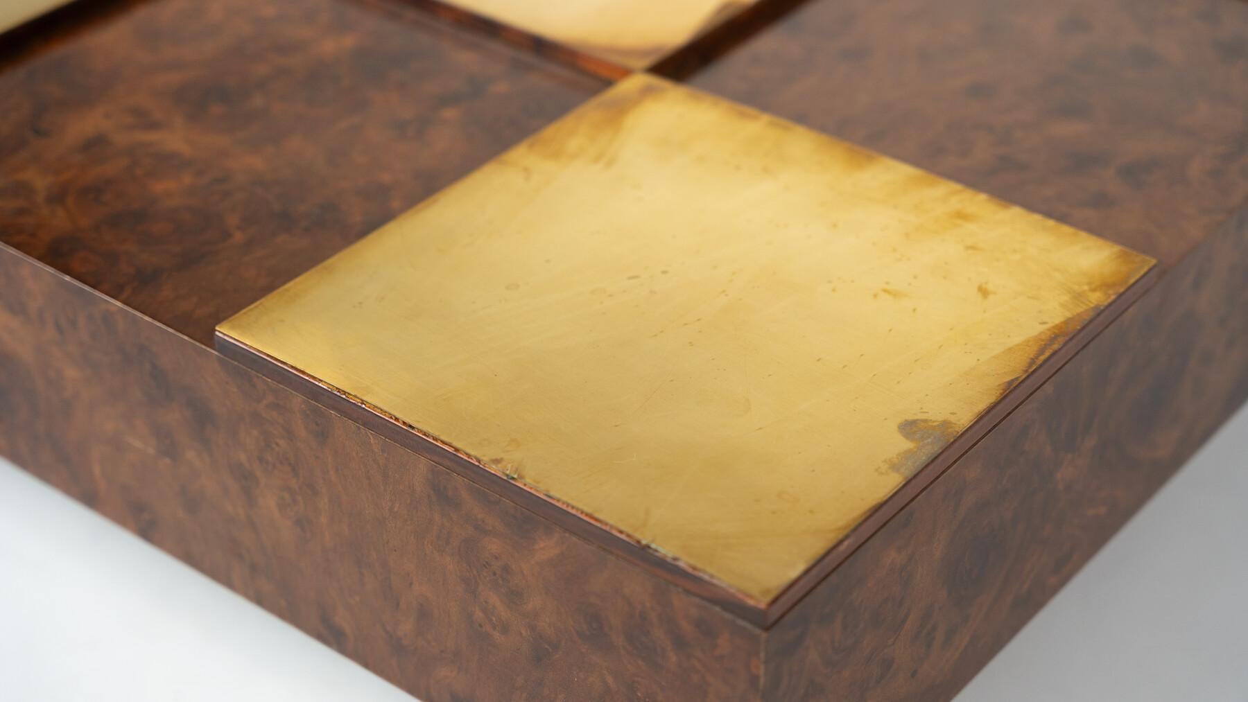 Mid-Century Modern Coffee Table, Brass and Burl Wood, Italy, 1970s For Sale 4