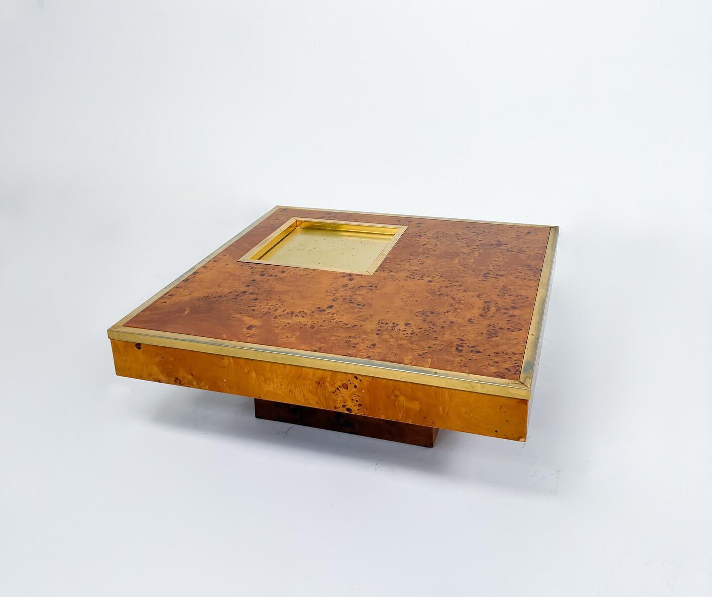 Table basse moderne du milieu du siècle, bois de ronce et laiton, 1970 en vente 1