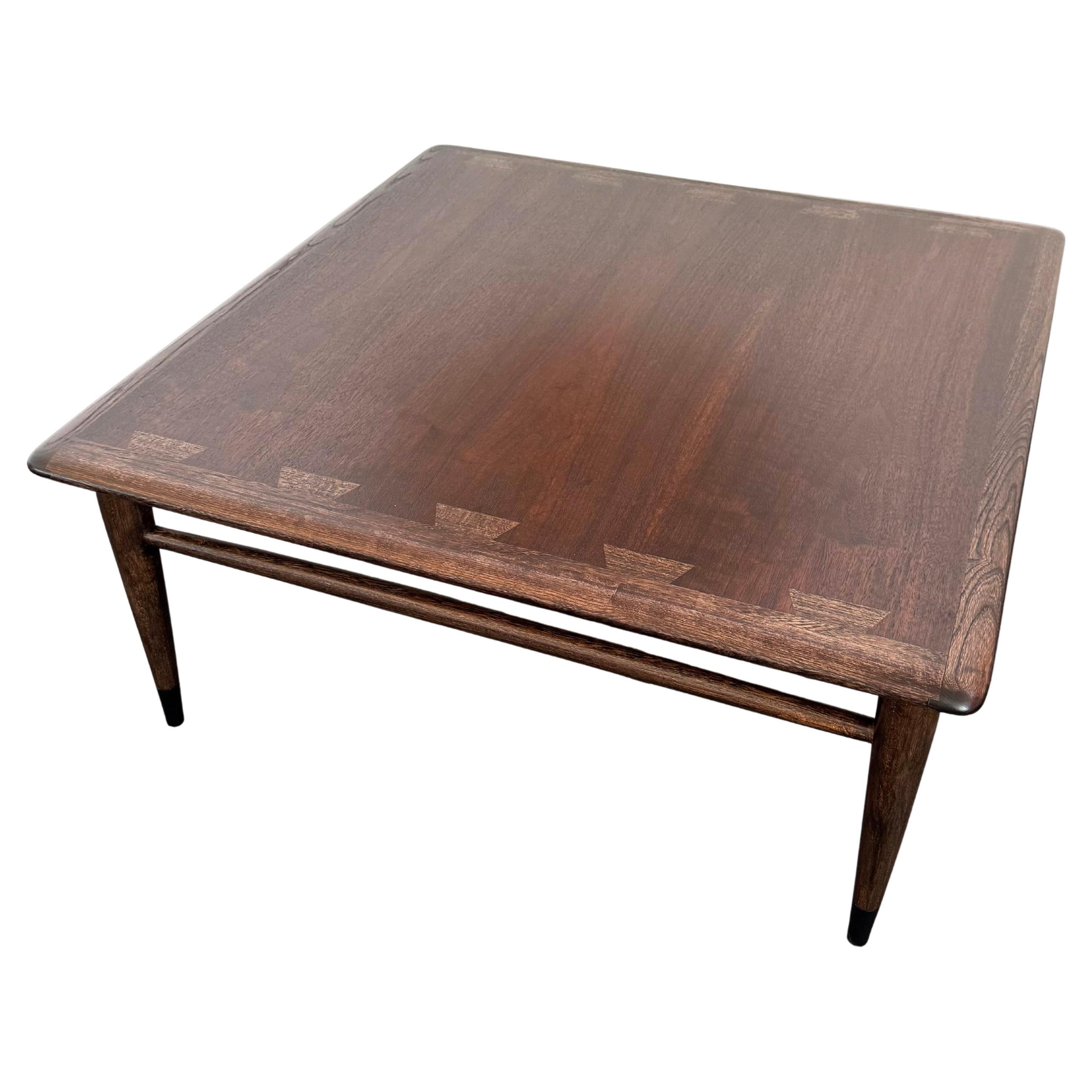 Mid-Century Modern Coffee Table By Andre Bus For Lane Acclaim For Sale