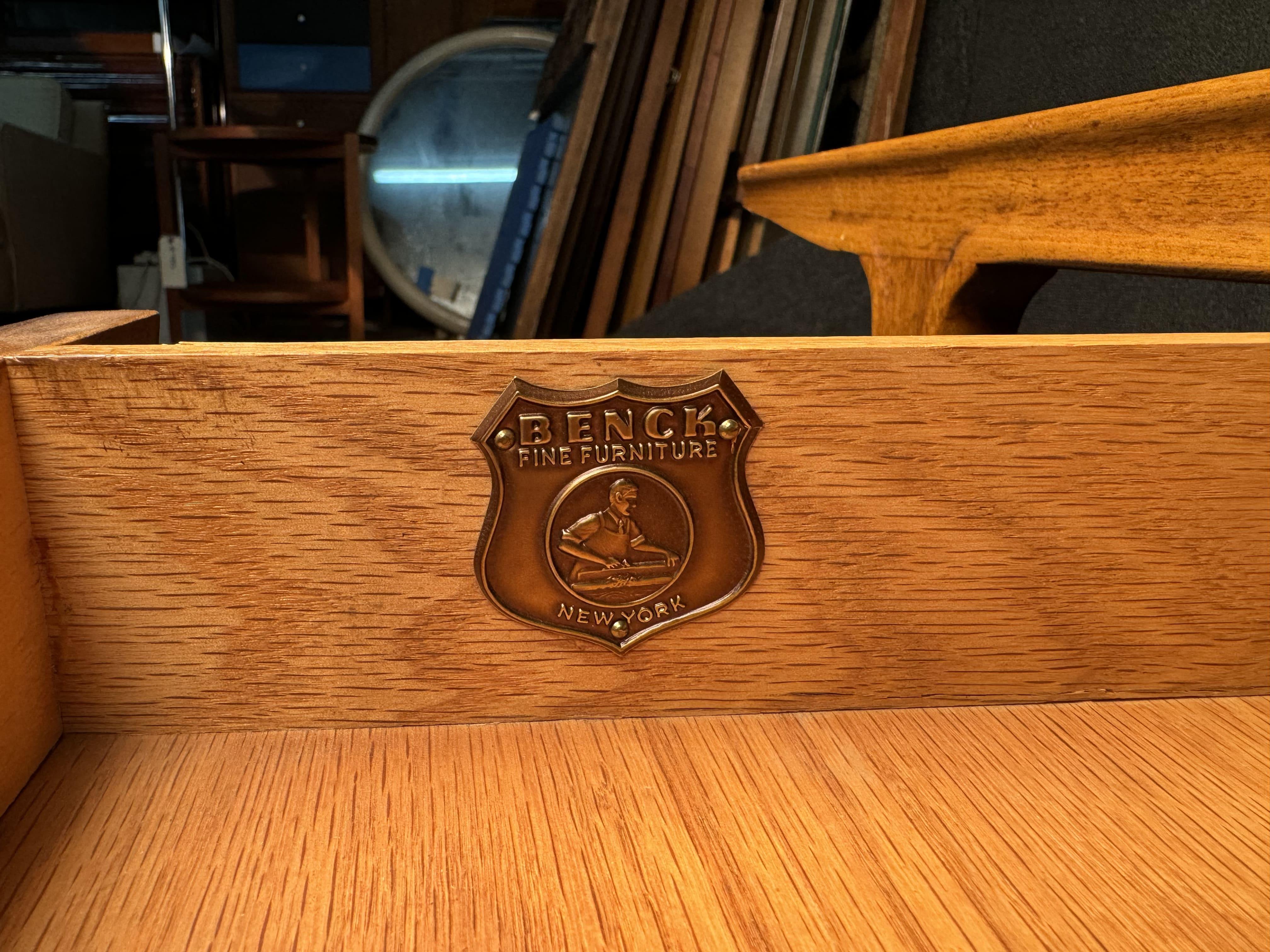 Table basse moderne du milieu du siècle dernier par Benck Fine Furniture en vente 8
