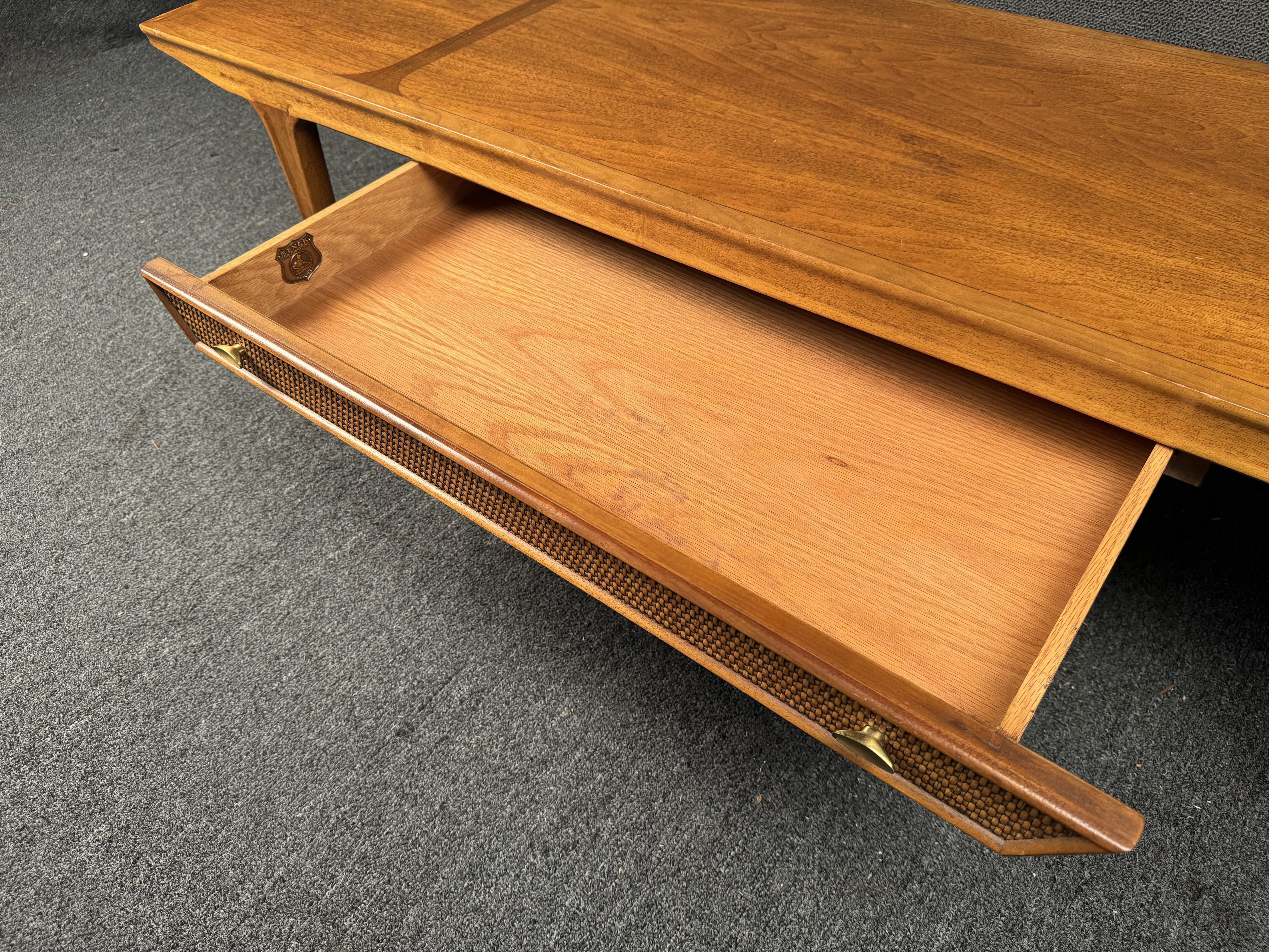 Table basse moderne du milieu du siècle dernier par Benck Fine Furniture en vente 1