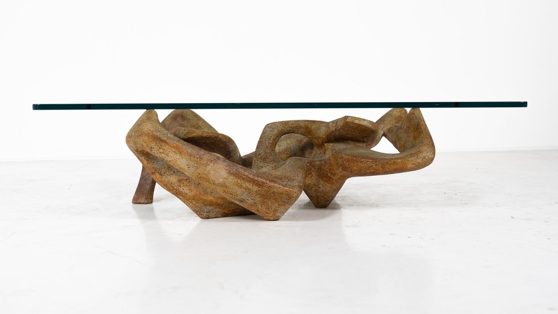 Moderner Couchtisch der Jahrhundertmitte von Claudio Trevi, Glas und Beton, 1970er Jahre im Zustand „Gut“ im Angebot in Brussels, BE