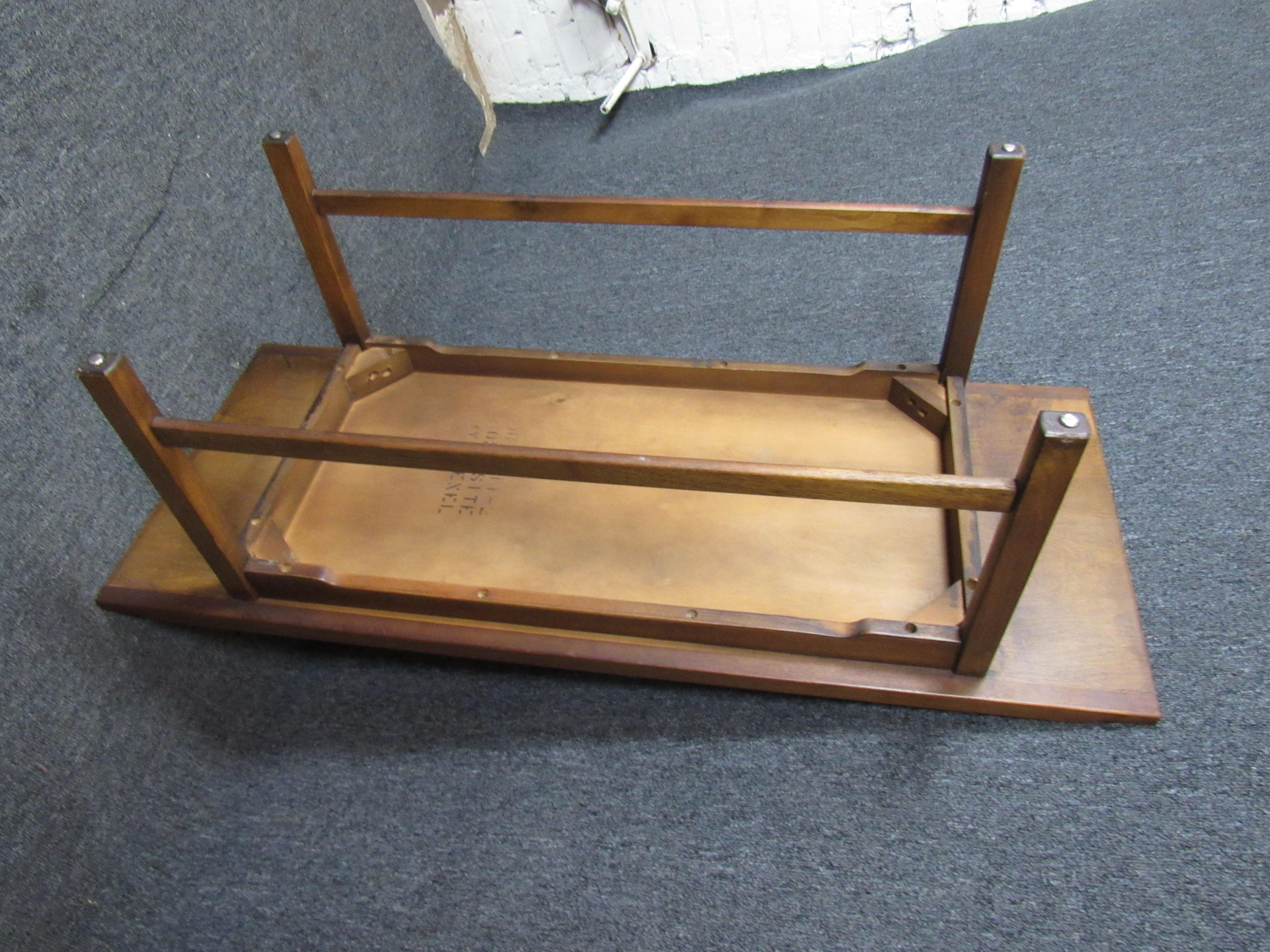 Mid-Century Modern Coffee Table by Drexel For Sale 1