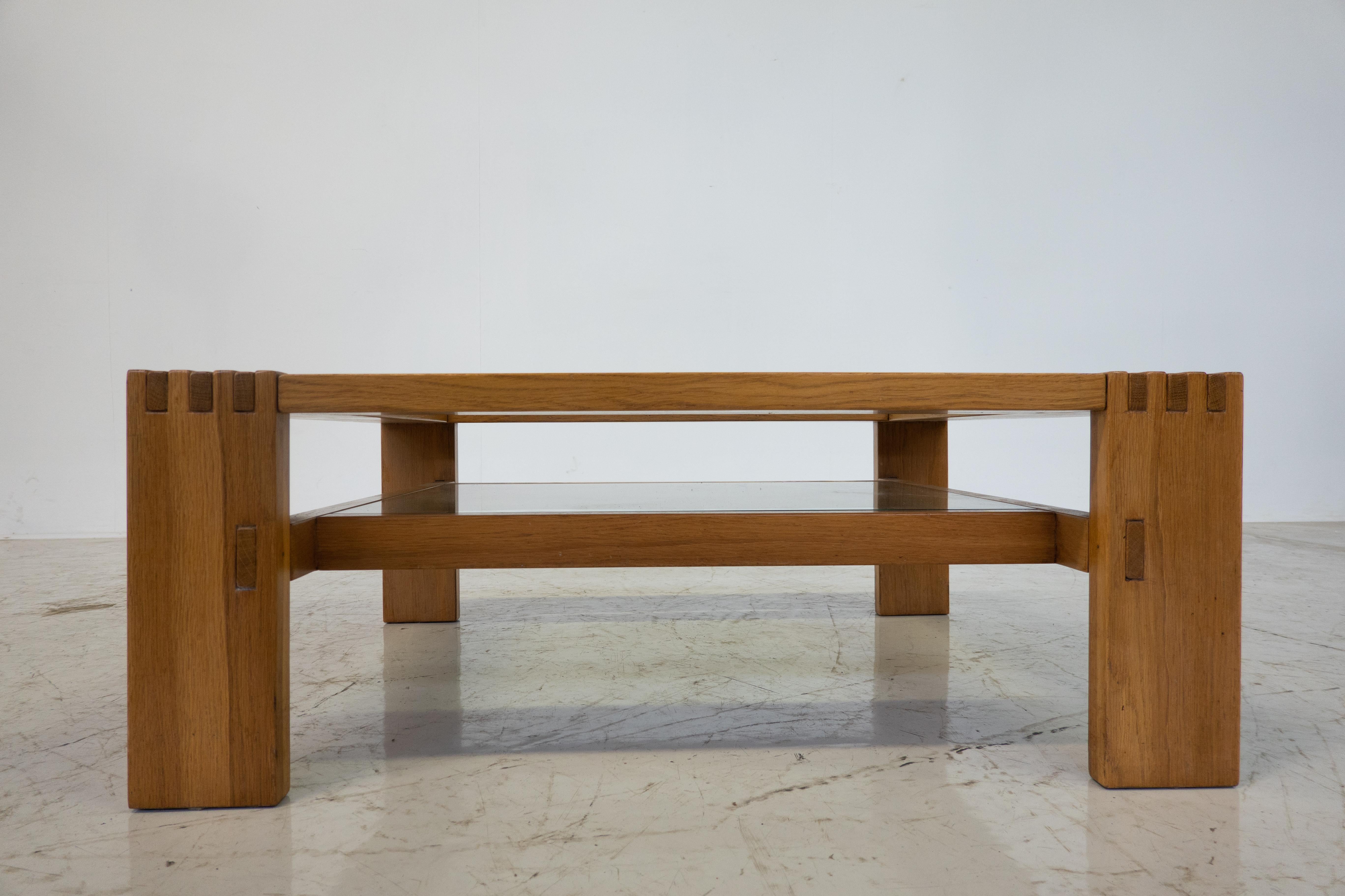 Mid-Century Modern Coffee Table by Guiseppe Rivadossi, Wood and Glass, Italy For Sale 1