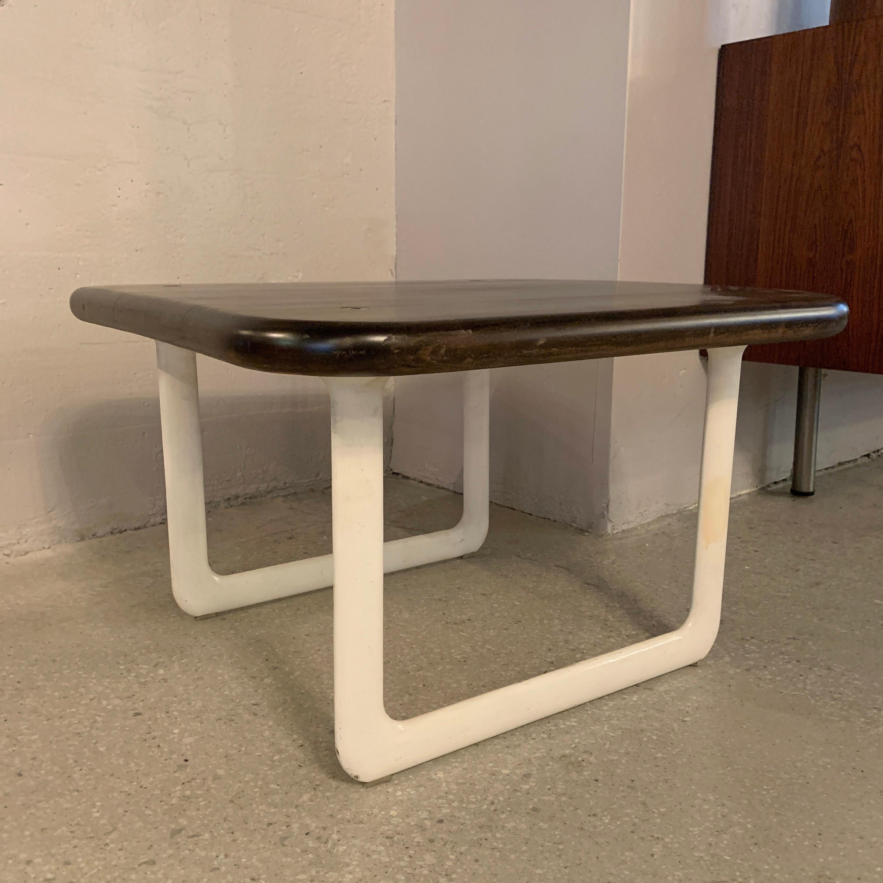 Mid-Century Modern Coffee Table by Hannah Morrison for Knoll In Good Condition In Brooklyn, NY