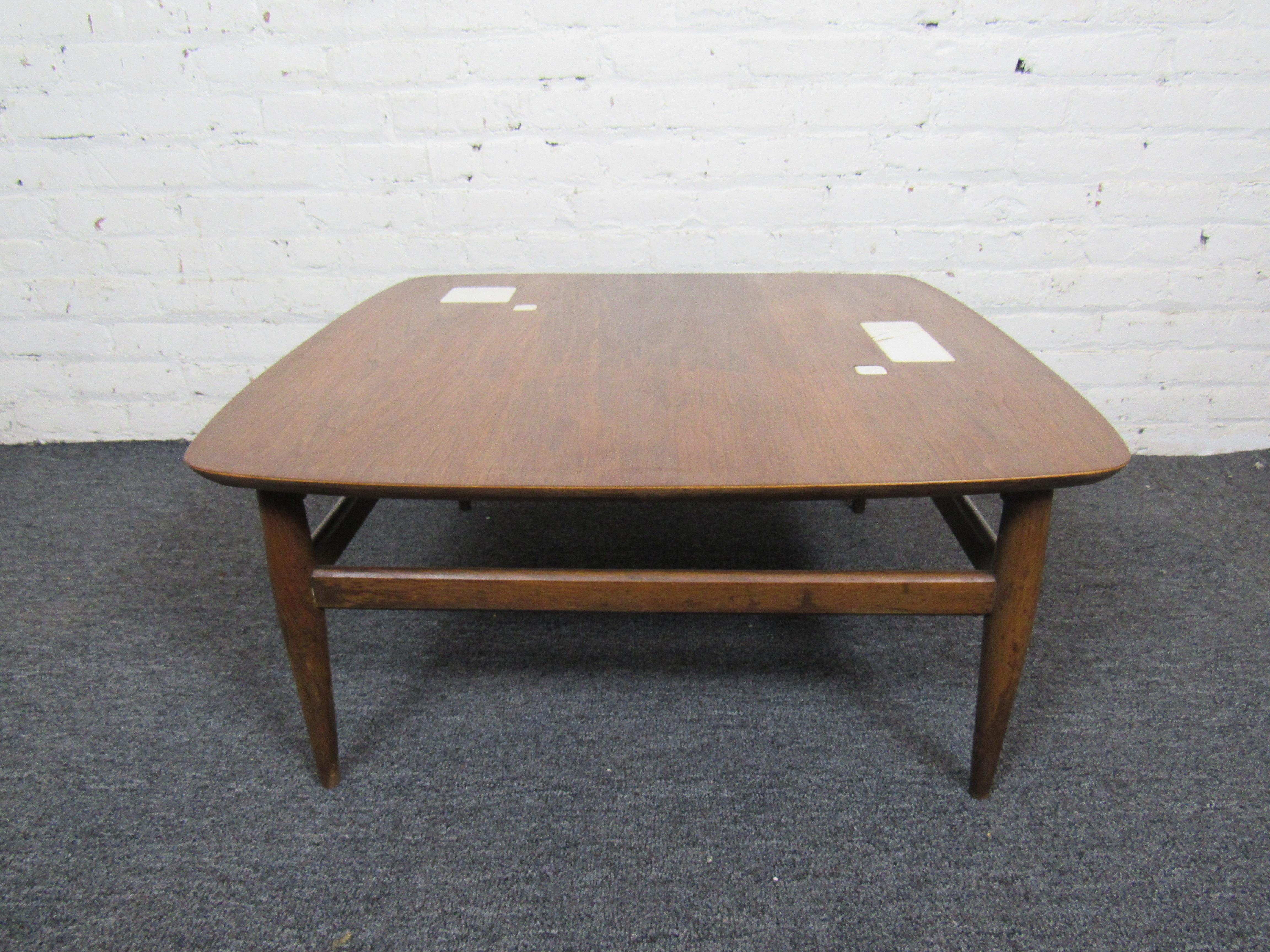 Classic Mid-Century Modern coffee table by American company, J.B. Van Sciver. The white tile inlays give this piece a unique touch. 
(Please confirm item location - NY or NJ - with dealer).
 