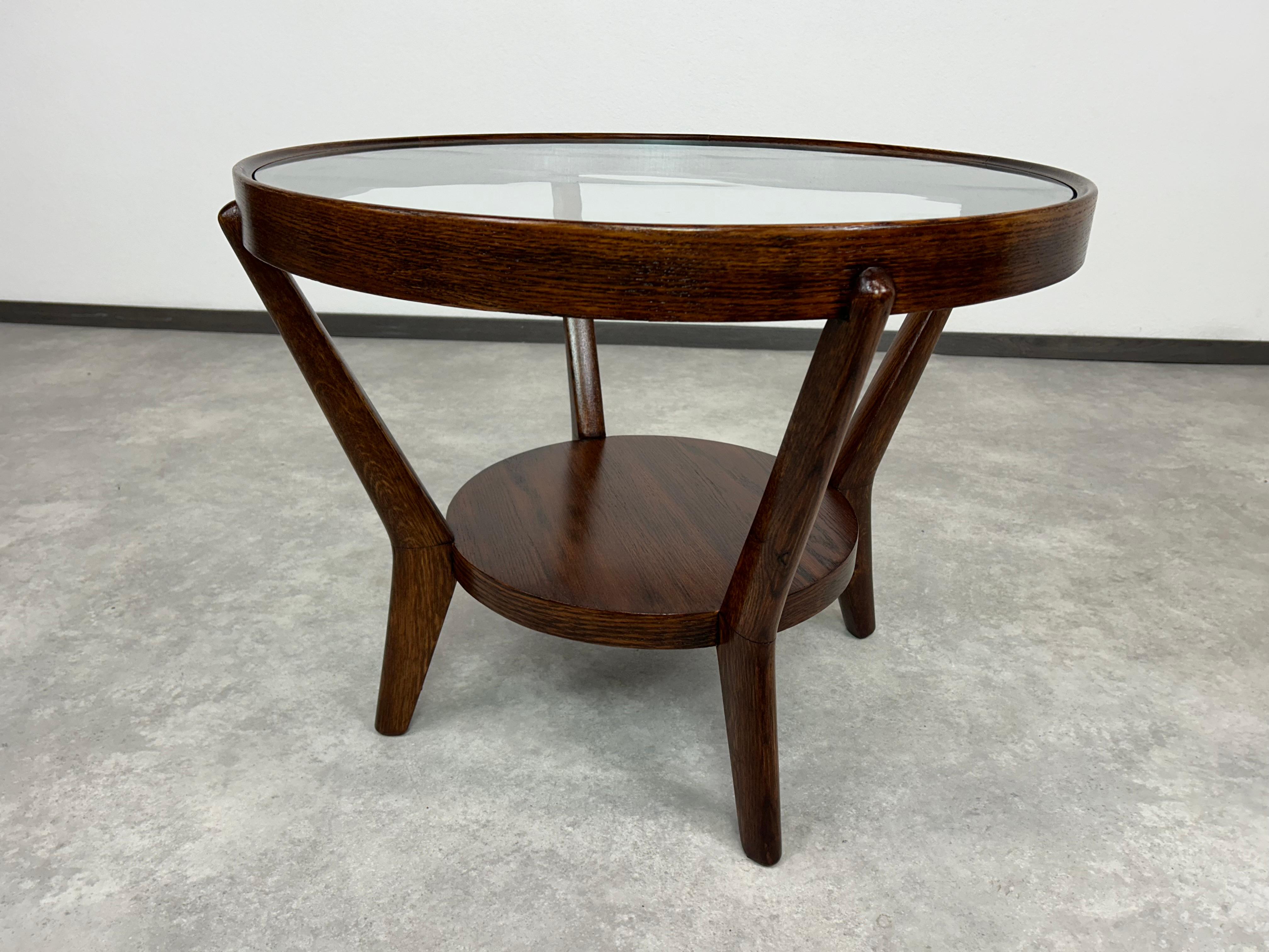 Slovaque  Table basse moderne The Moderns par Koželka & Kropáček en vente