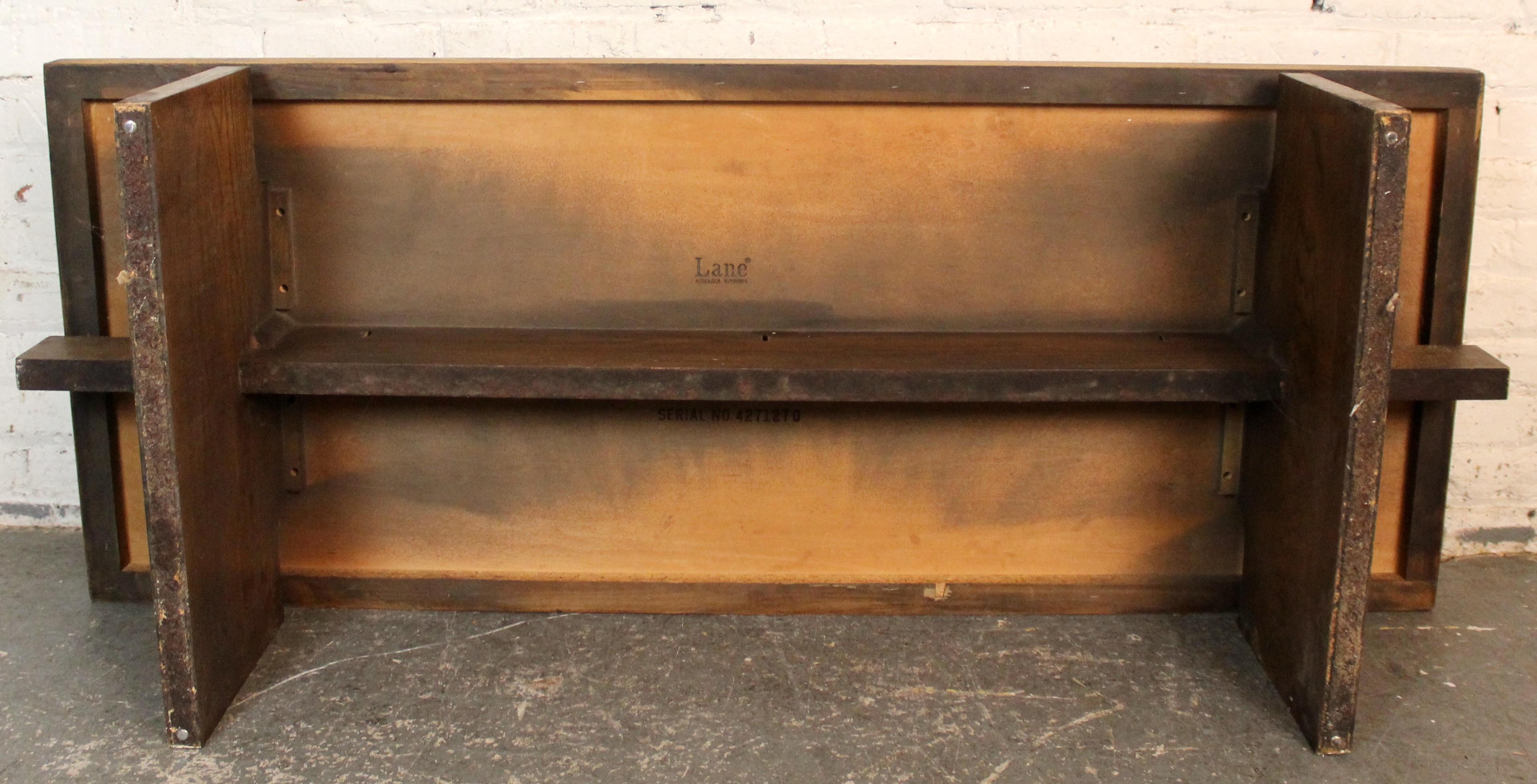 Mid-Century Modern Coffee Table by Lane in Oak and Walnut For Sale 3