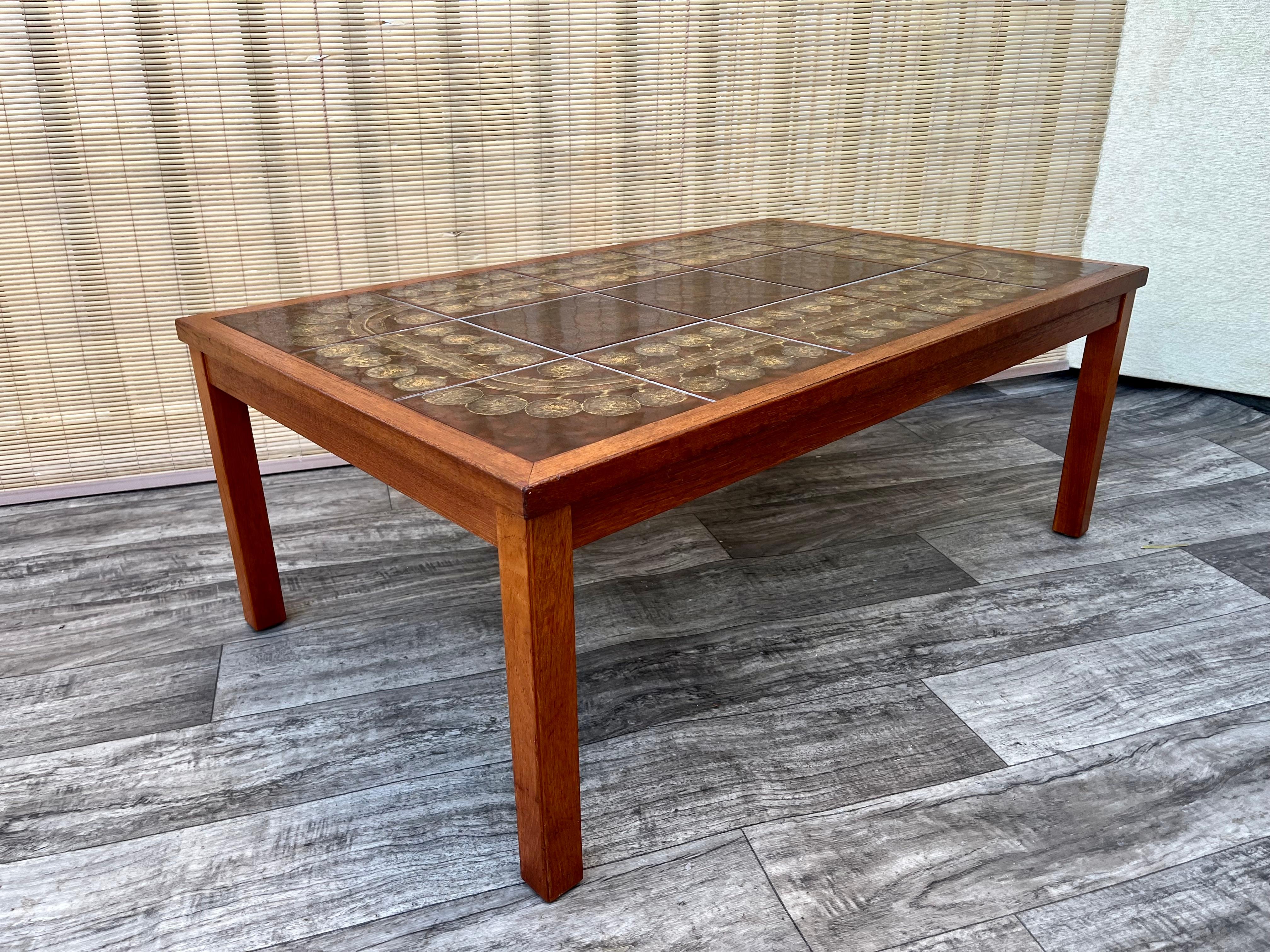 Mid-Century Modern Table basse moderne du milieu du siècle par Moluna Møbler, Danemark Circa 1970 en vente