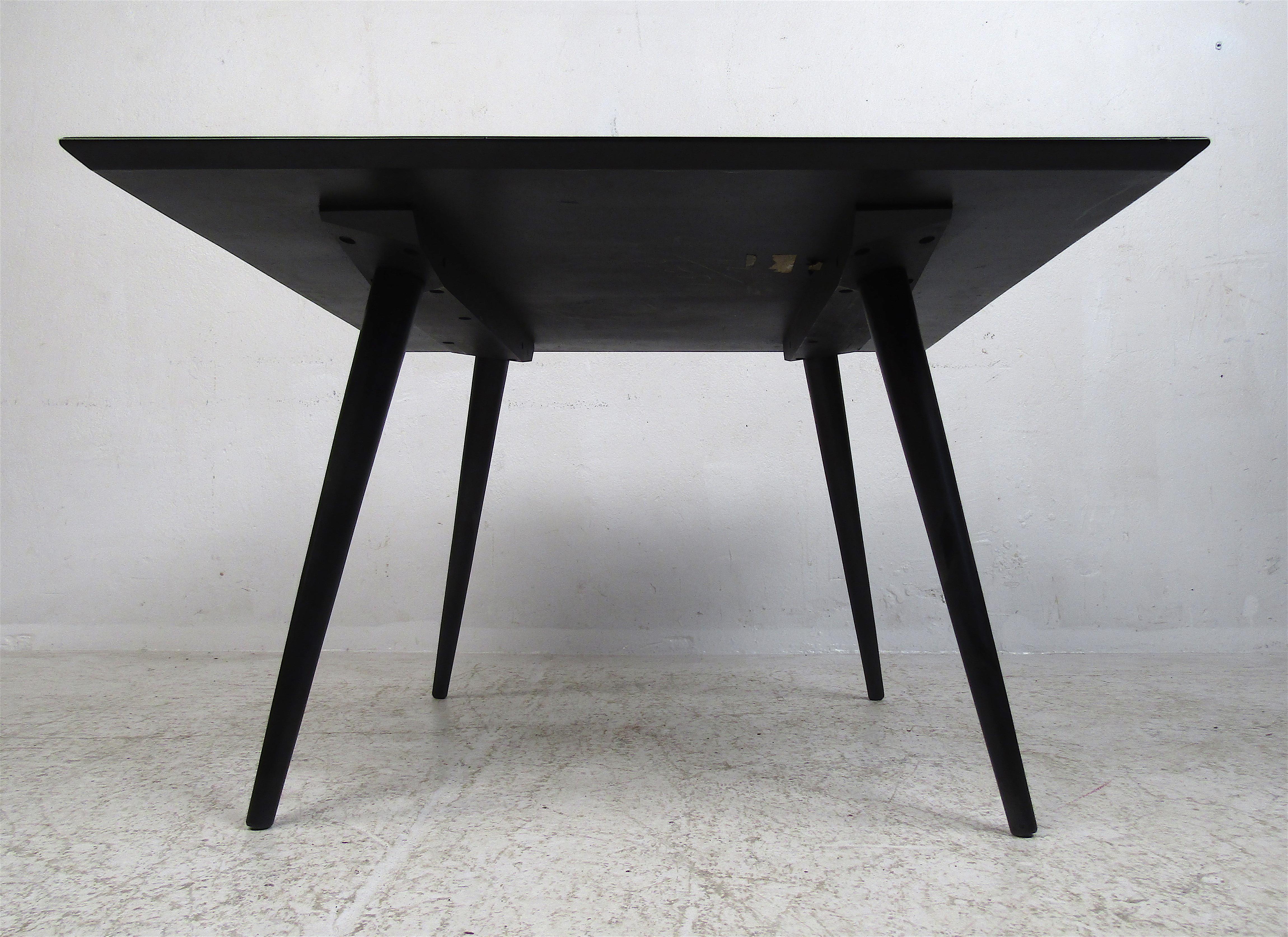 Mid-Century Modern Table basse moderne du milieu du siècle par Paul McCobb en vente