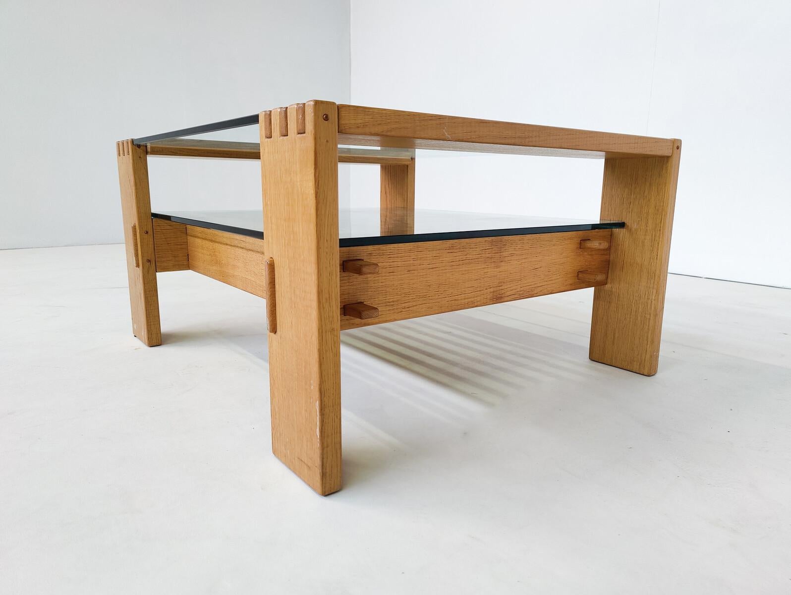 Mid-Century Modern Coffee Table by  Rivadossi, Wood and Glass, Italy In Good Condition For Sale In Brussels, BE