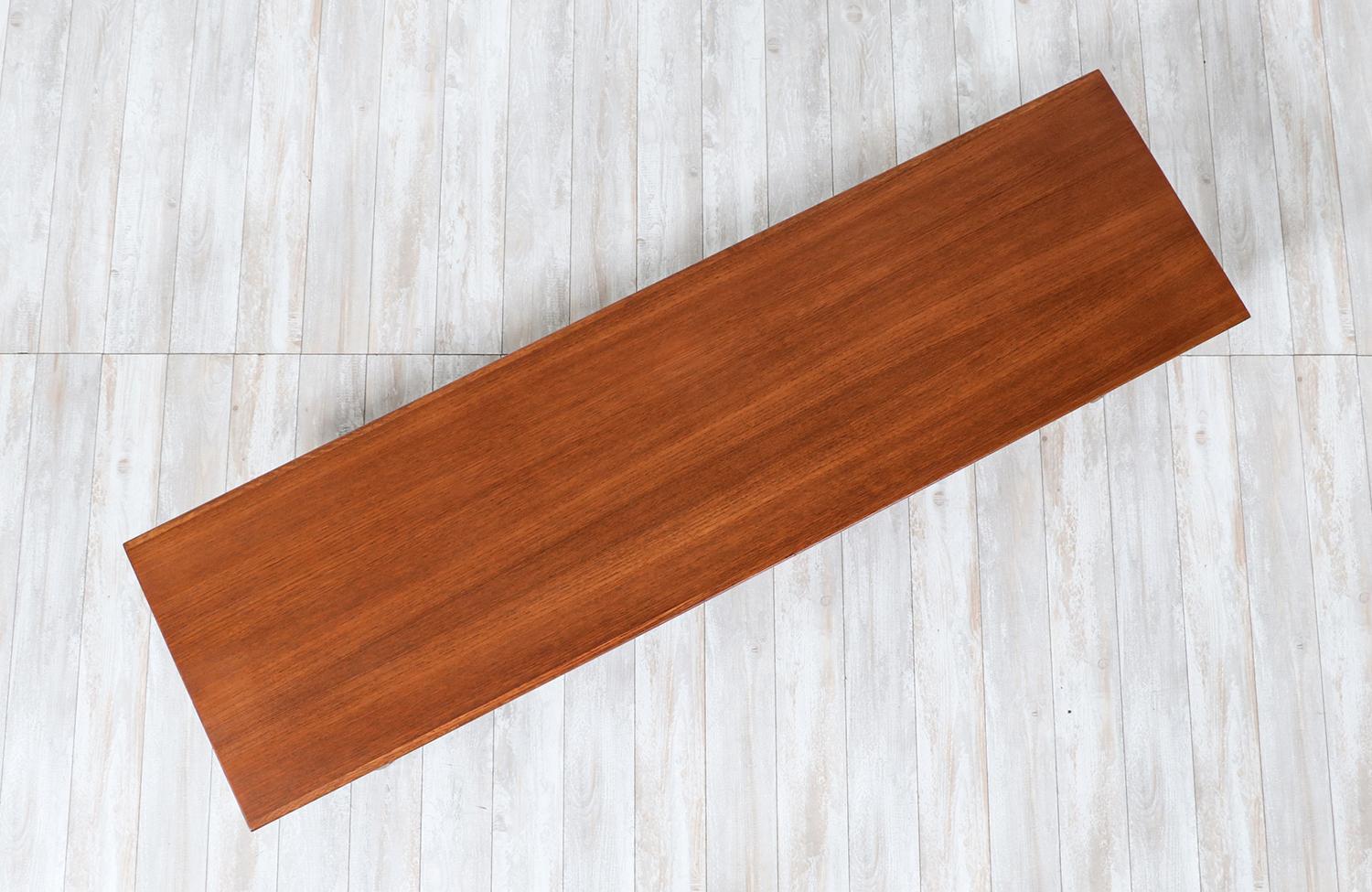 Mid-Century Modern Coffee Table by Yngve Ekstrom for Westbergs Mobler In Excellent Condition For Sale In Los Angeles, CA