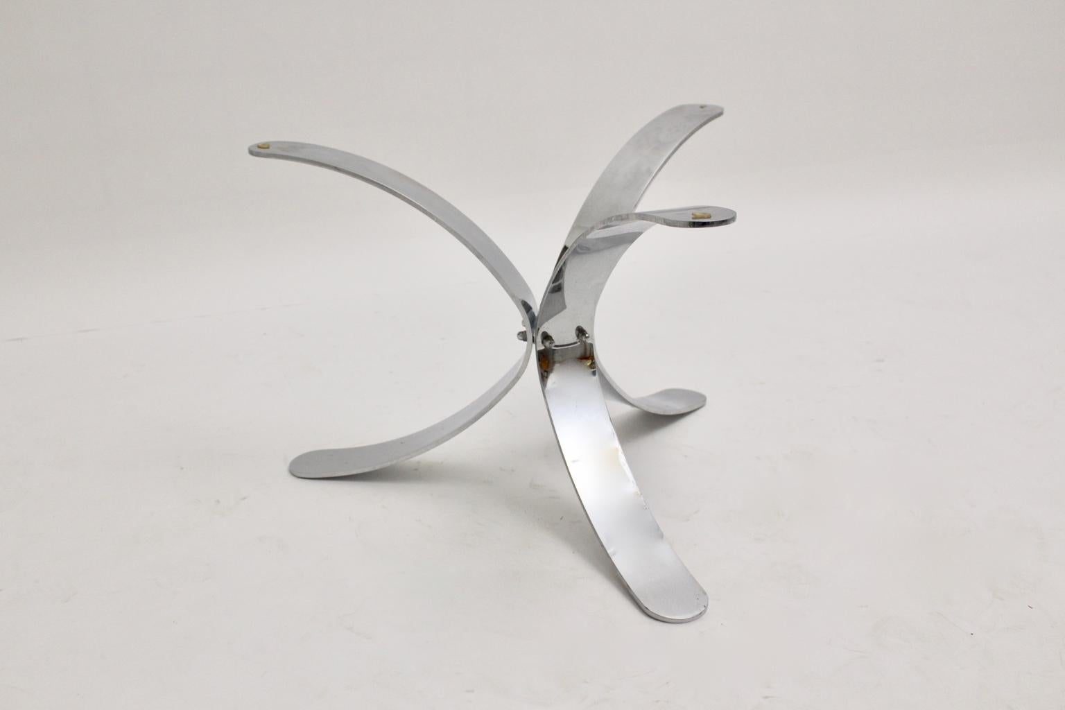 Métal Table basse moderne du milieu du siècle dernier en métal chromé et verre fumé, Allemagne vers 1970 en vente