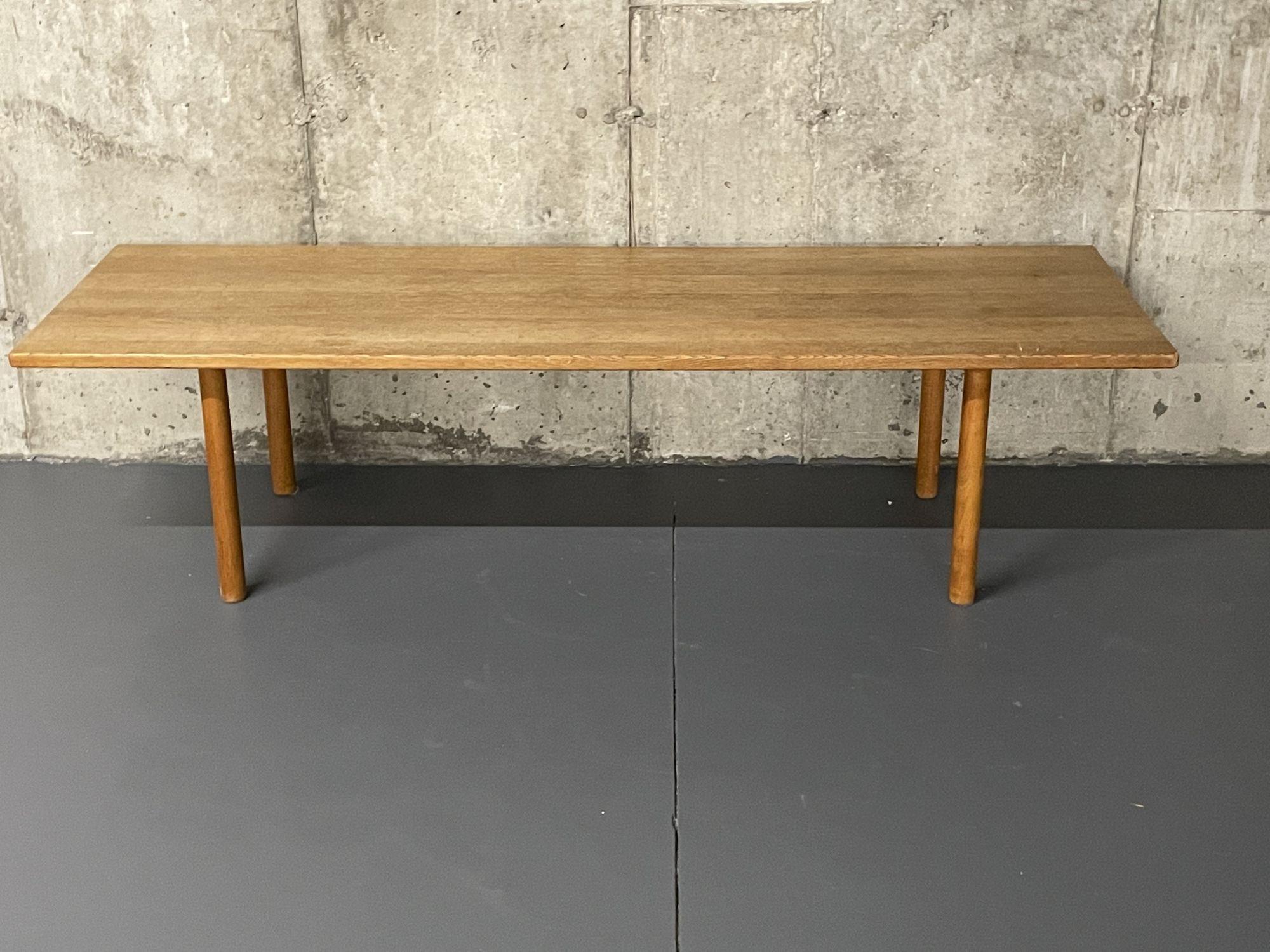 Swedish Mid-Century Modern Coffee Table, Cocktail Table, Hans Wegner, Oak, Hans J Wegner For Sale