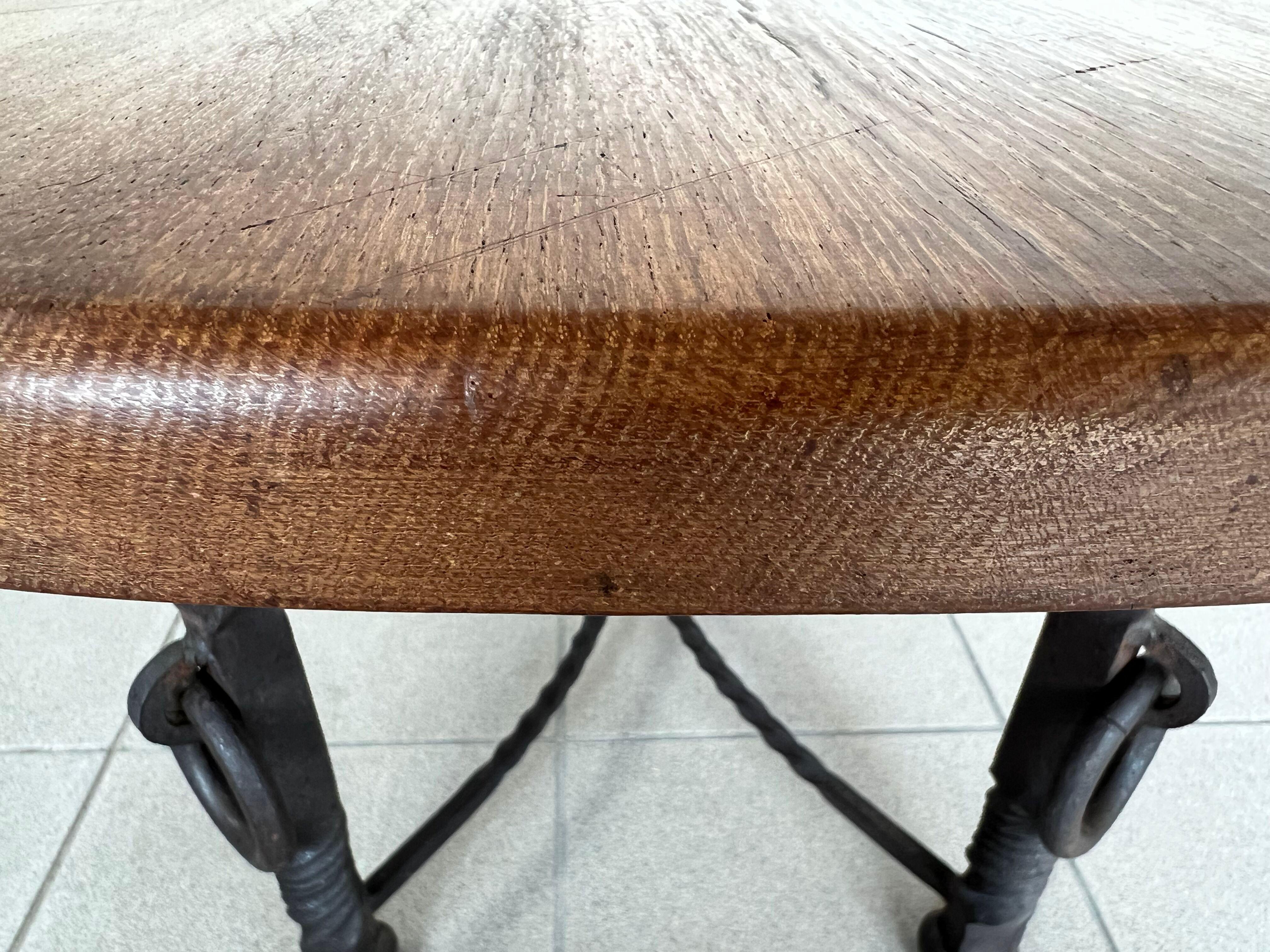 Mid-Century Modern Coffee Table For Sale 3
