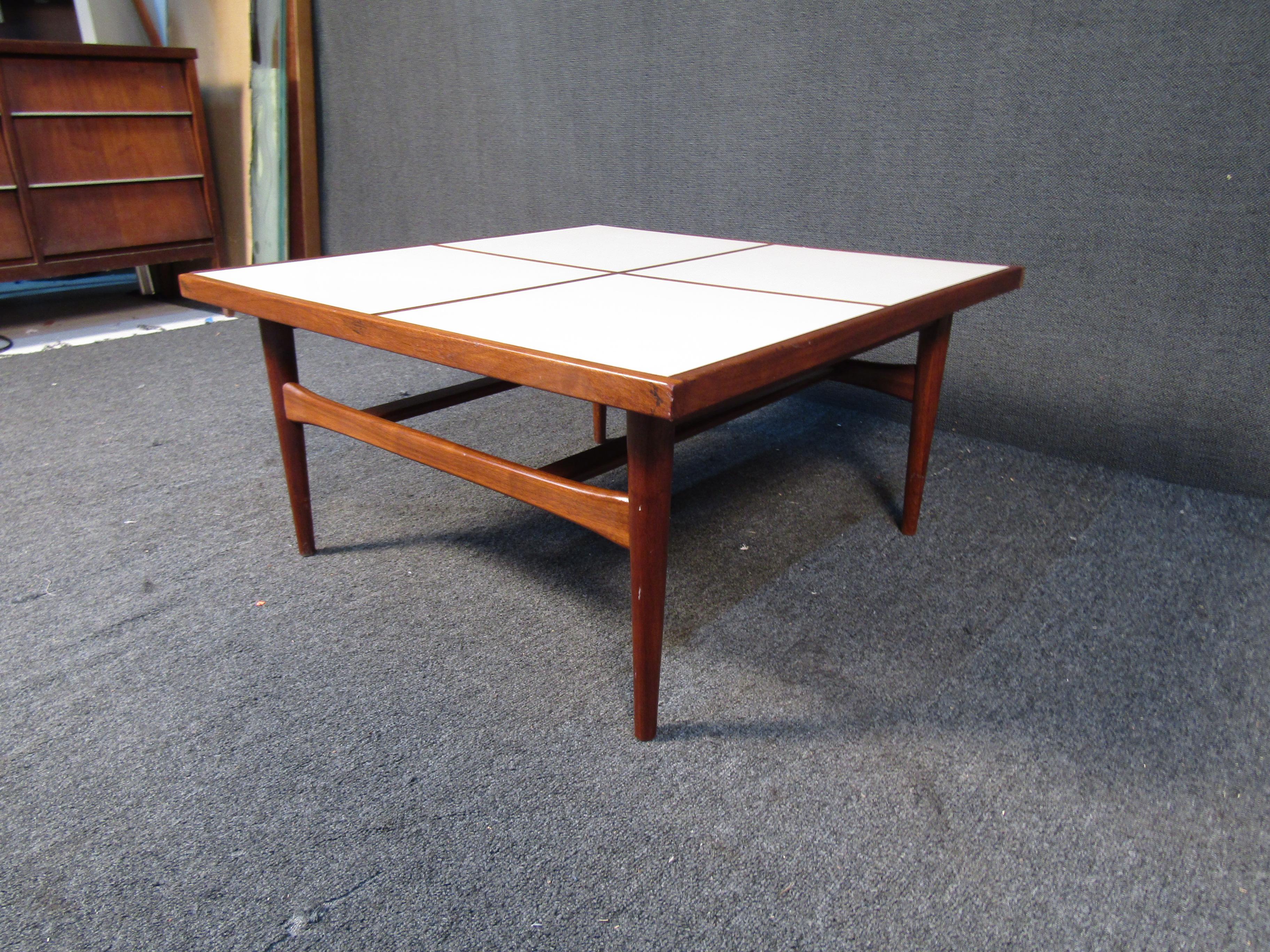 Walnut Mid-Century Modern Coffee Table For Sale