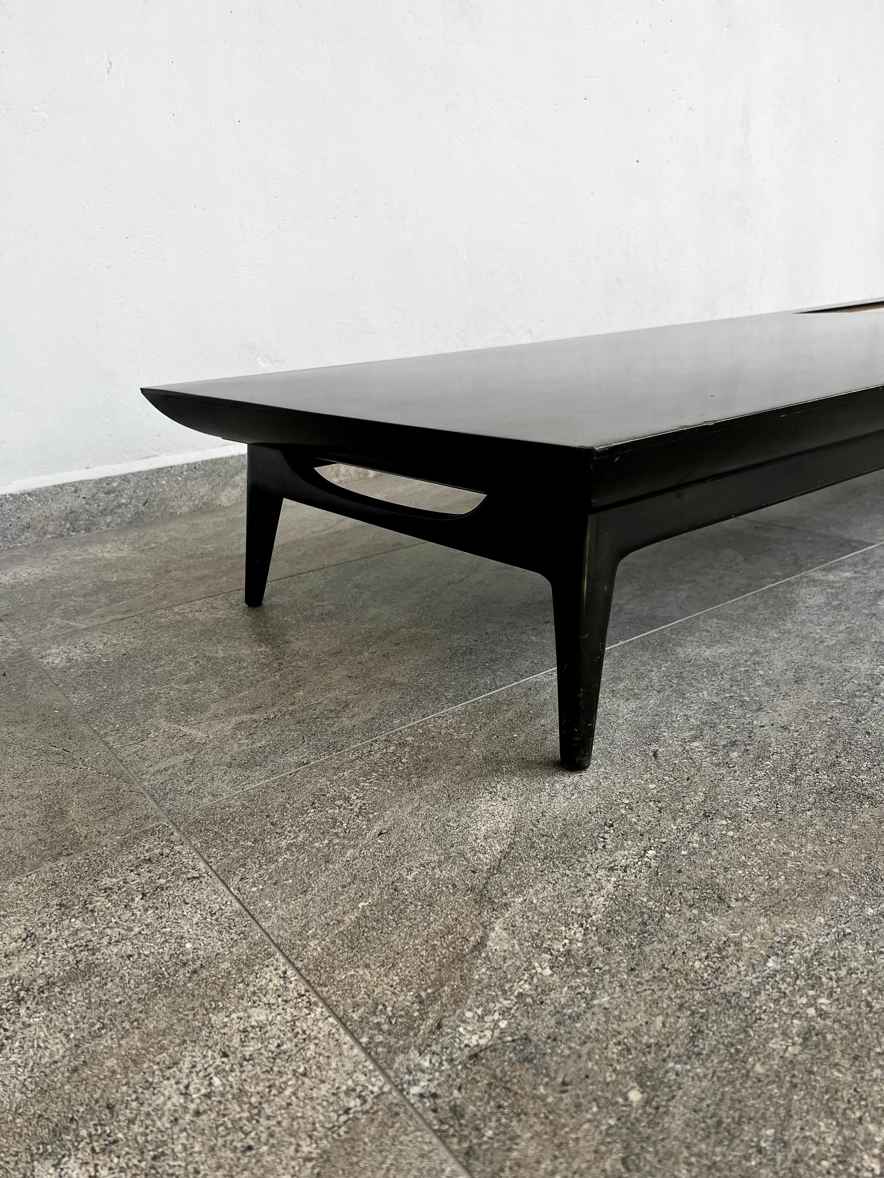 Mid-Century Modern Couchtisch (Mitte des 20. Jahrhunderts)