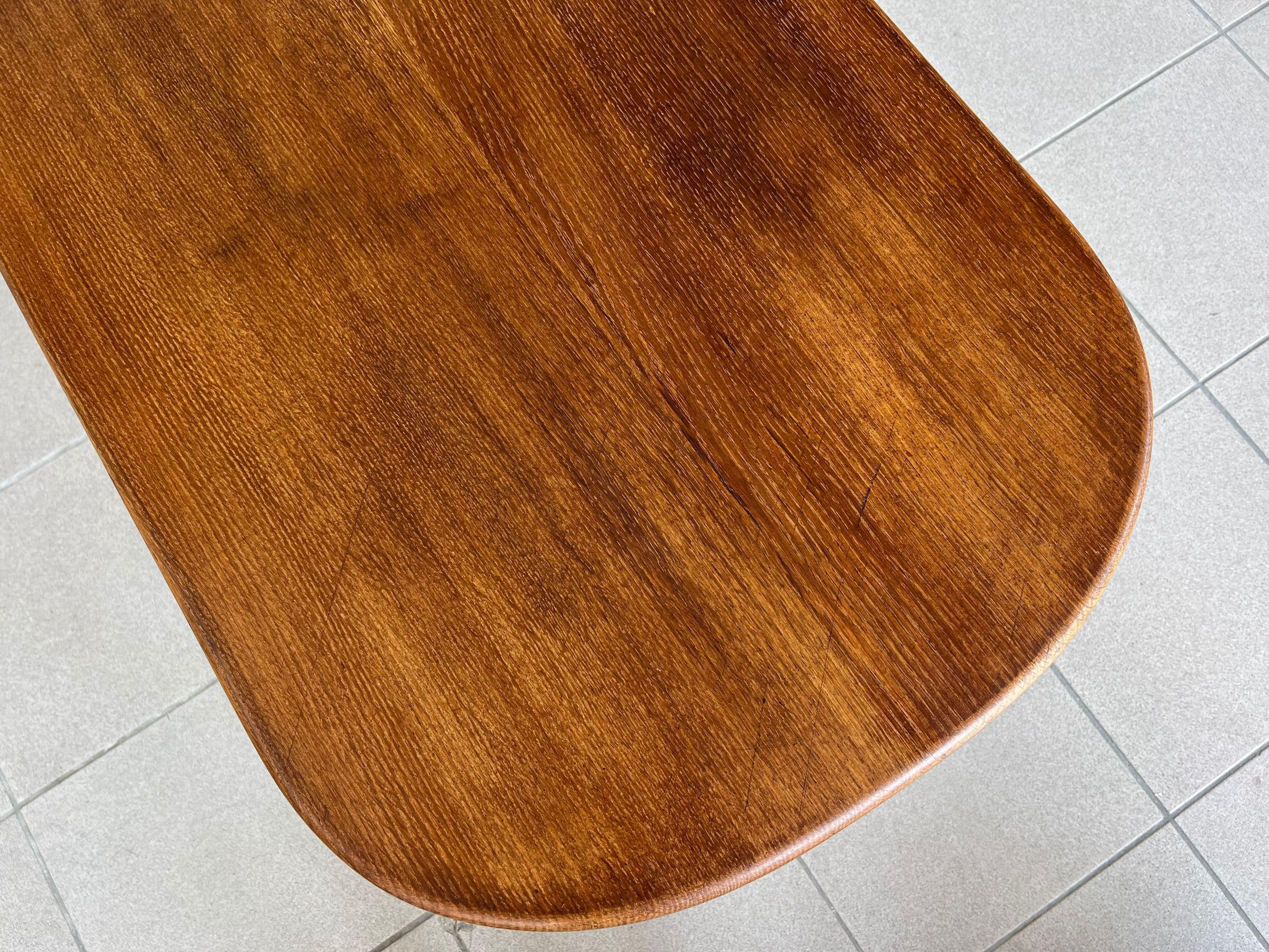 Mid-Century Modern Coffee Table For Sale 2