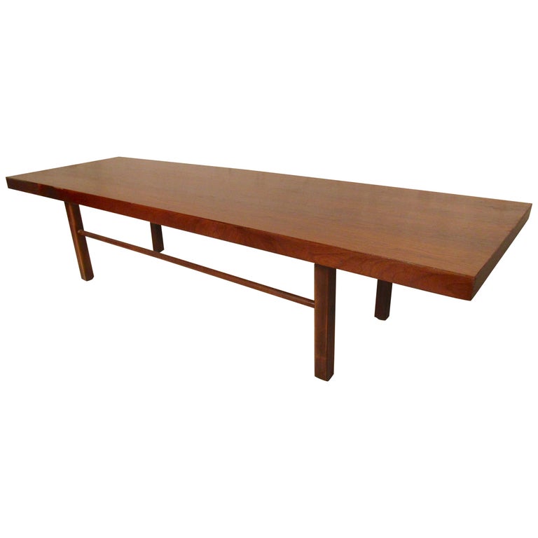 MidCentury Modern Coffee Table For Sale at 1stDibs