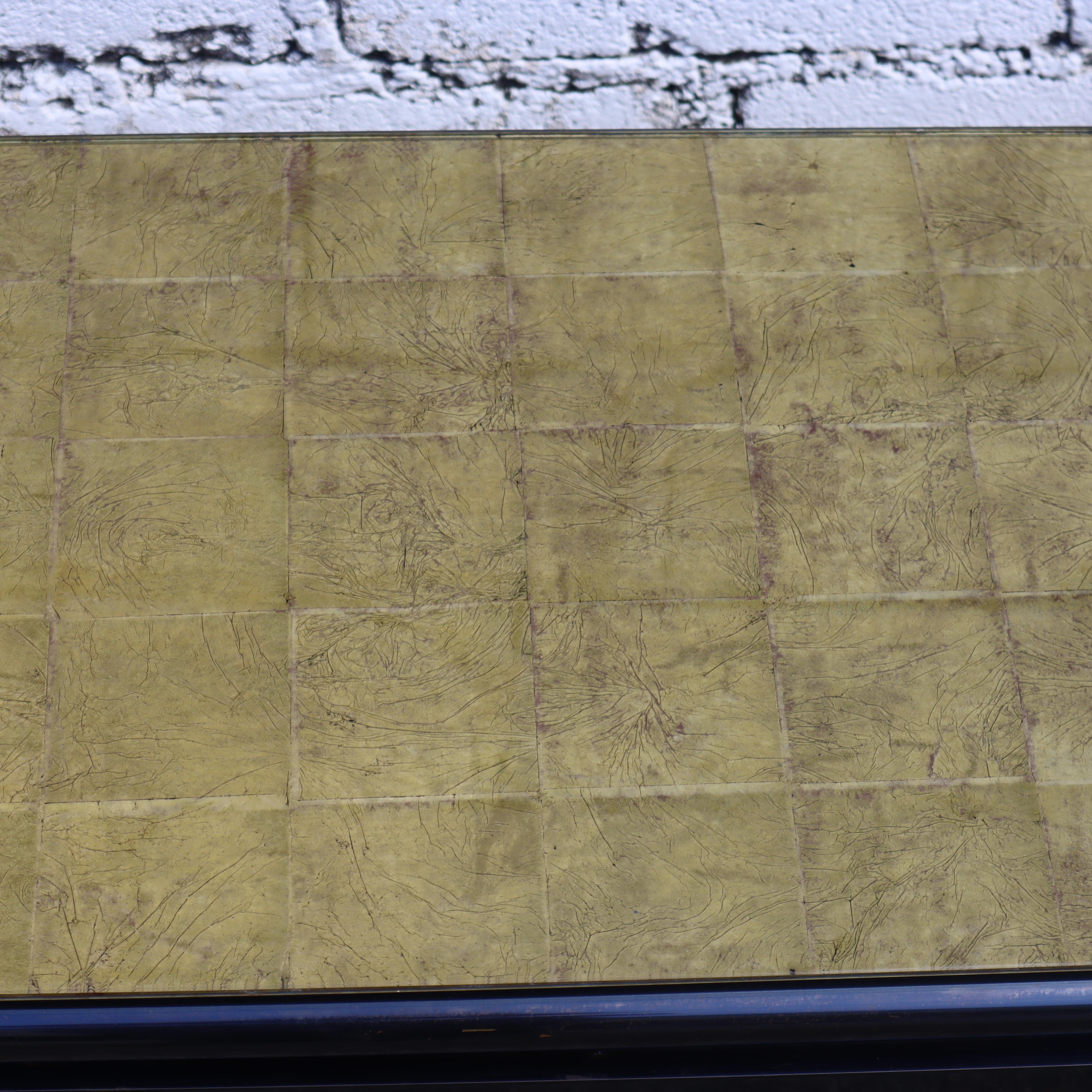 Mesa de centro moderna de mediados de siglo Vidrio dorado de Guy Lefebvre para Maison Jansen en venta 8