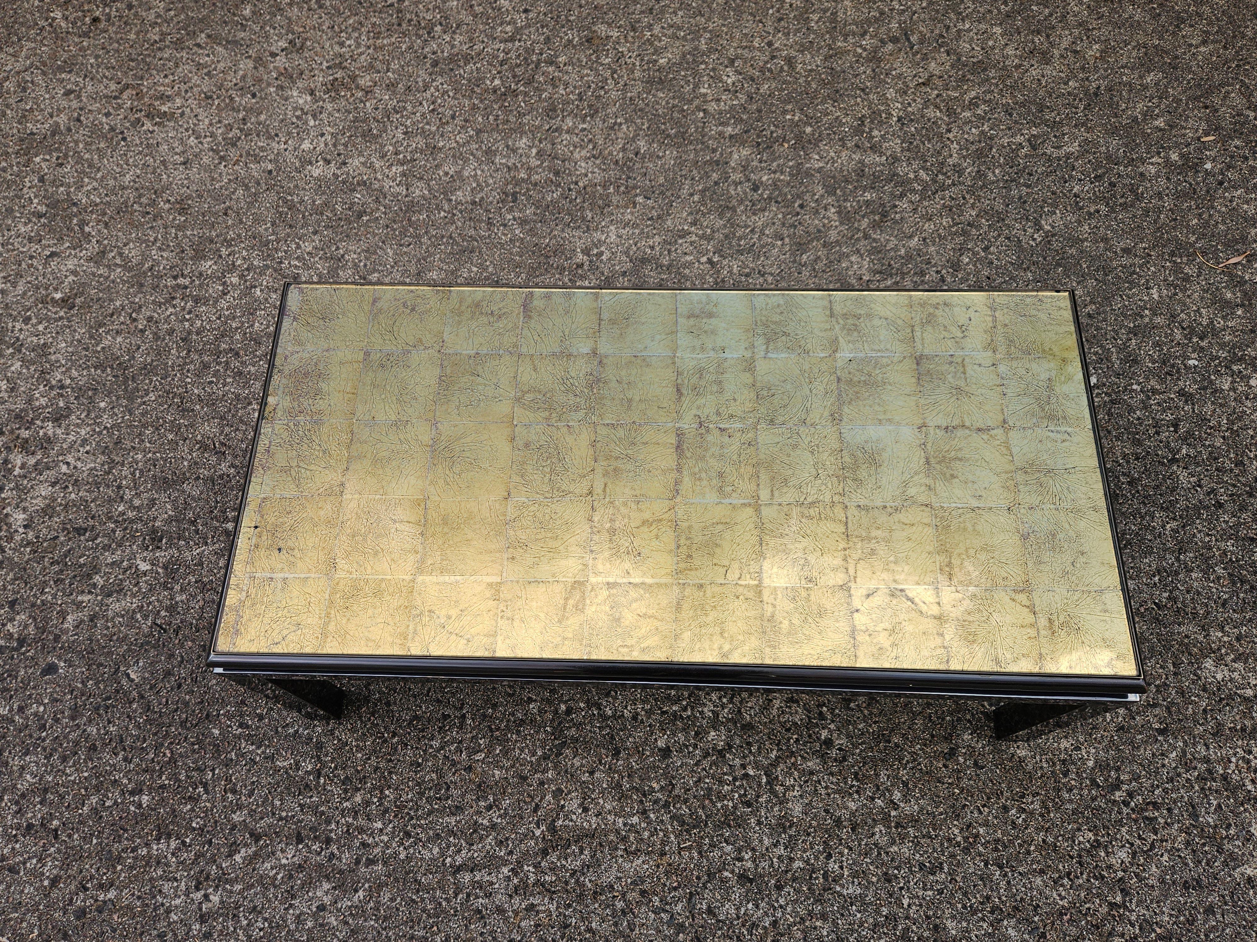 Mesa de centro moderna de mediados de siglo Vidrio dorado de Guy Lefebvre para Maison Jansen en Bueno estado para la venta en Bussiere Dunoise, Nouvel Aquitaine