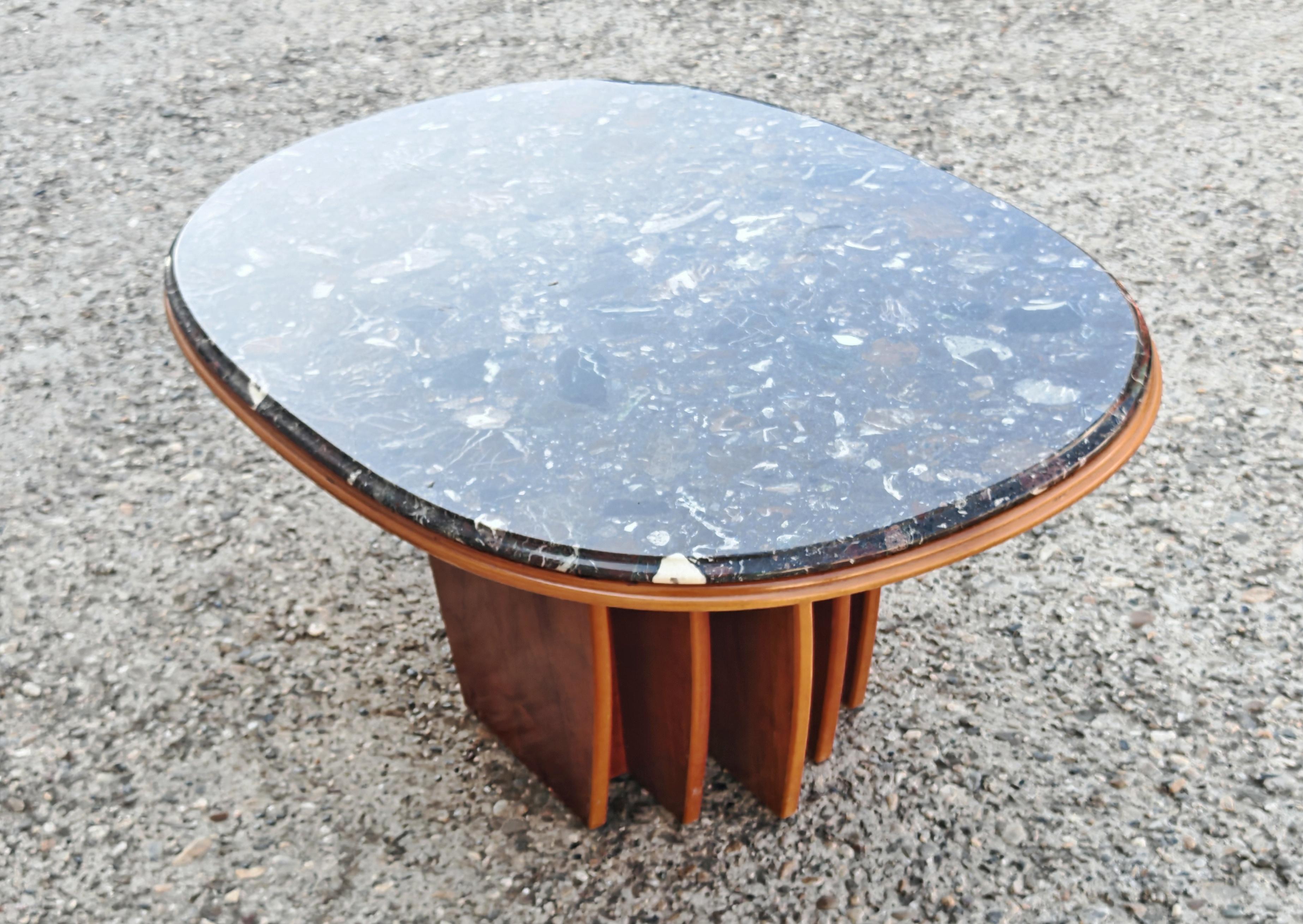 Mid Century Modern Coffee Table in Cherry Wood and Granite Top, Denmark 1970s For Sale 5