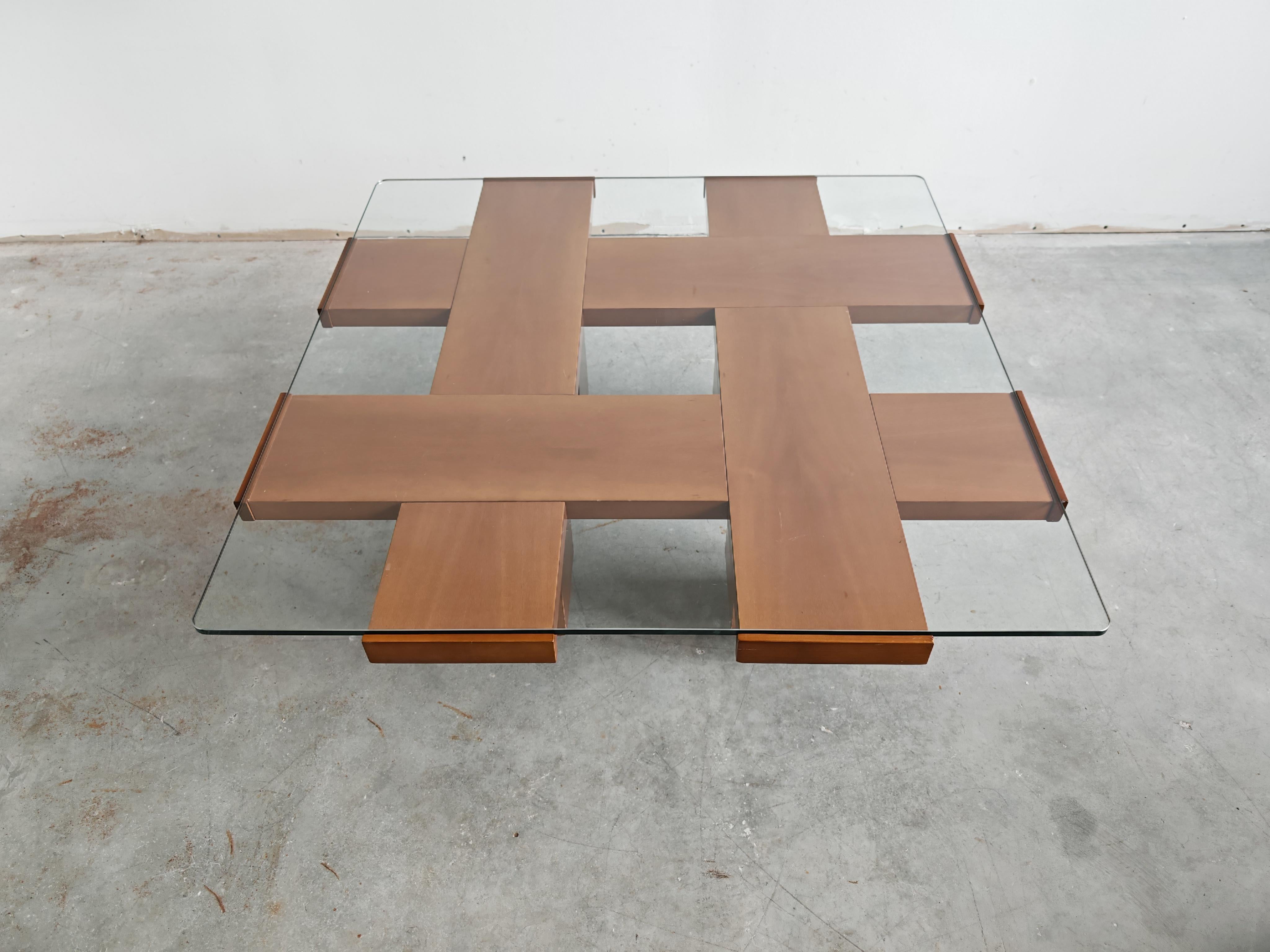 Mid Century Modern Coffee Table in elm wood with grid motif by Marco Zanuso For Sale 3