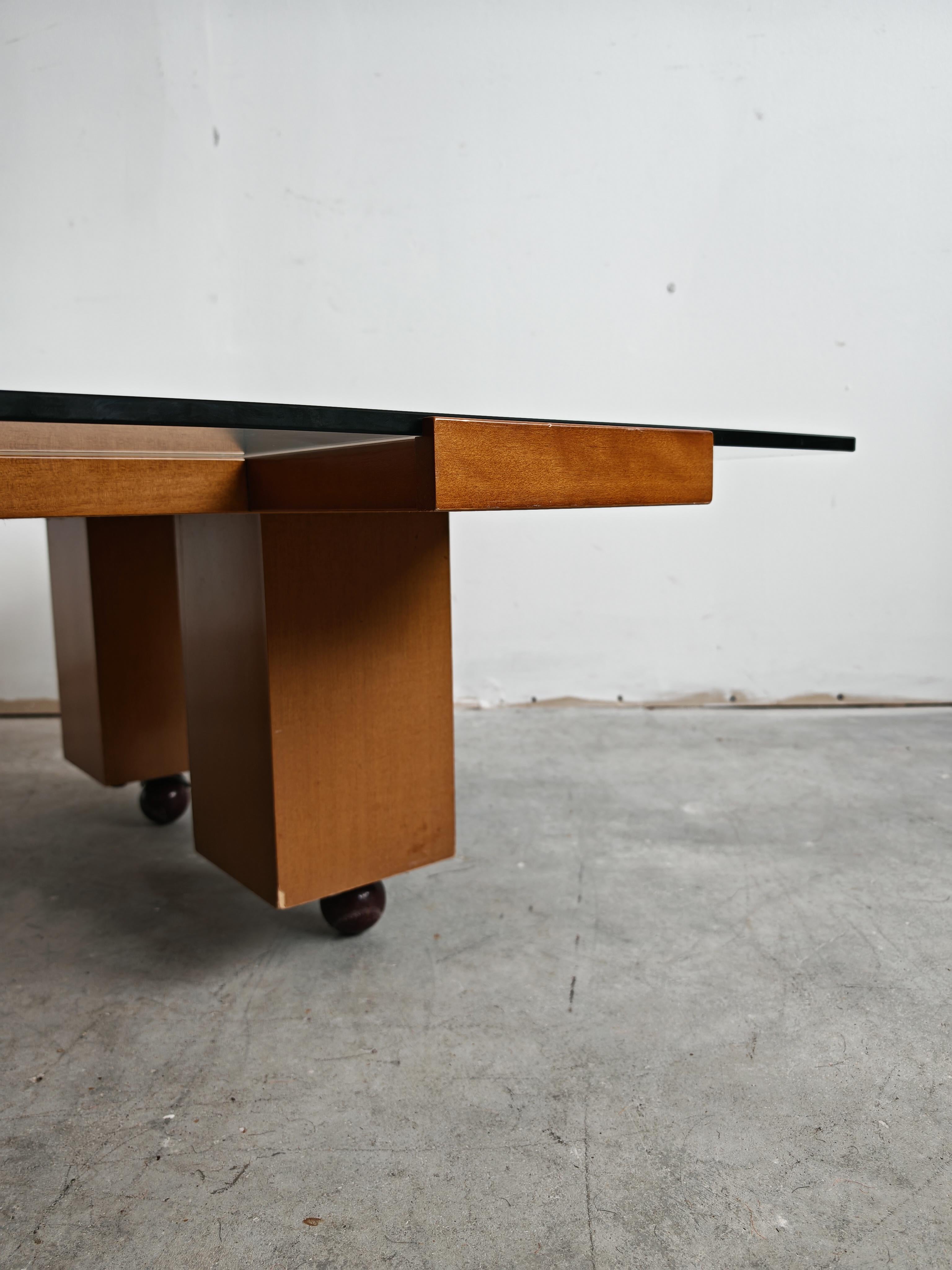 Mid Century Modern Coffee Table in elm wood with grid motif by Marco Zanuso For Sale 6