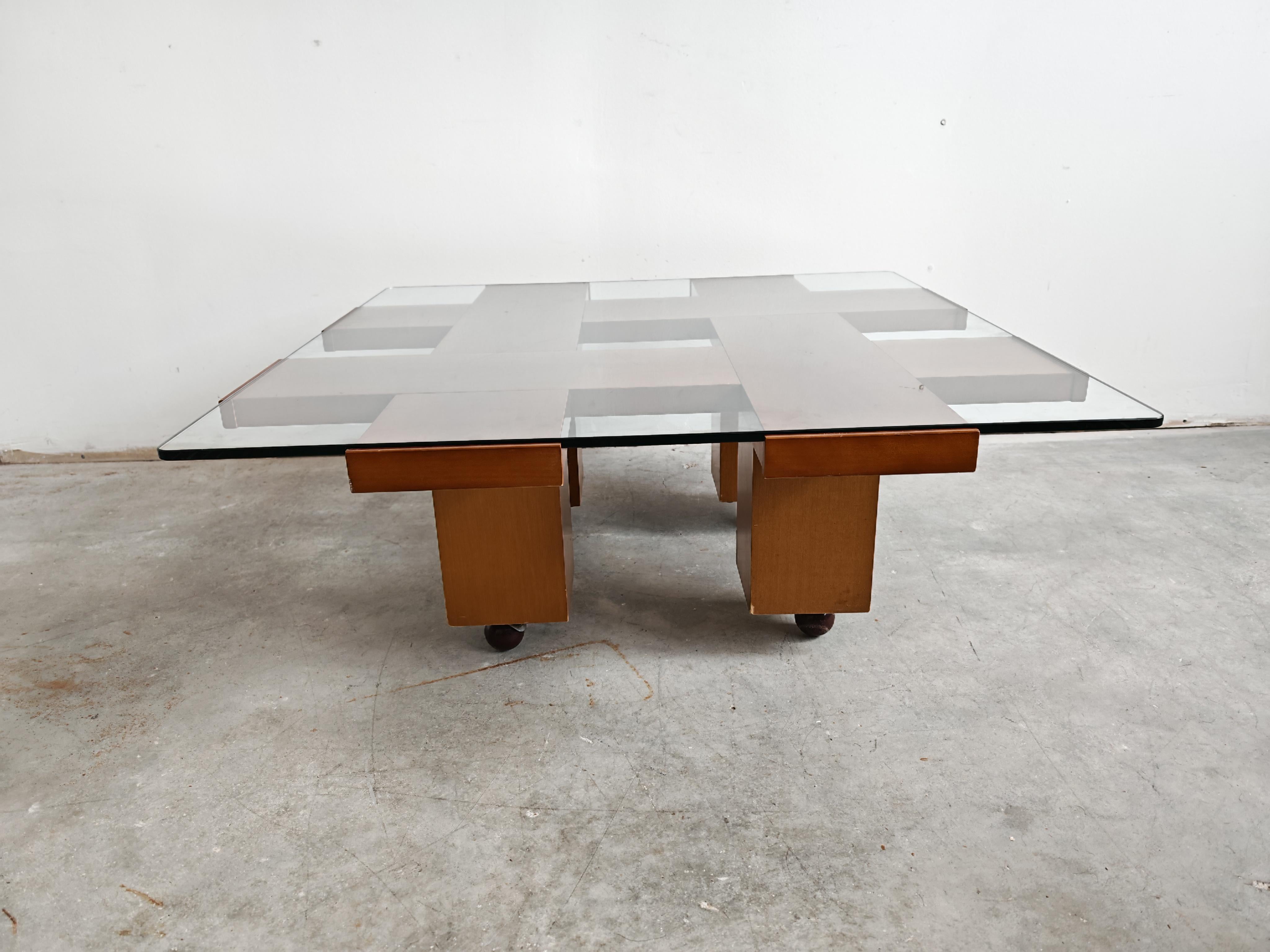 Mid Century Modern Coffee Table in elm wood with grid motif by Marco Zanuso For Sale 7