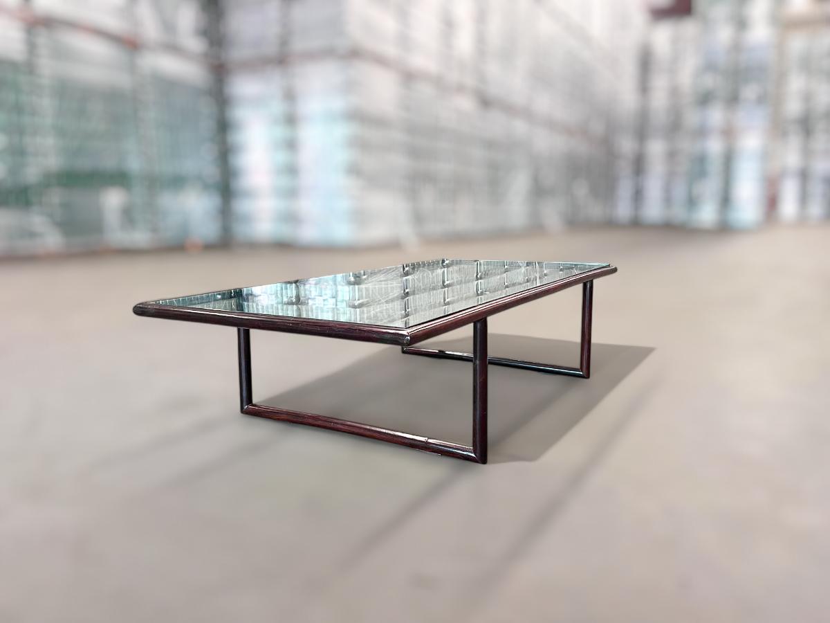 Table basse moderne du milieu du siècle en bois de feuillus et verre, Joaquim Tenreiro, vers les années 1960 en vente 4