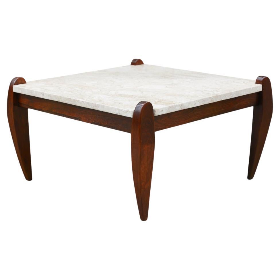 Tavolino da caffè moderno di metà secolo in legno duro e marmo, Jean Gillon, 1960, Brasile