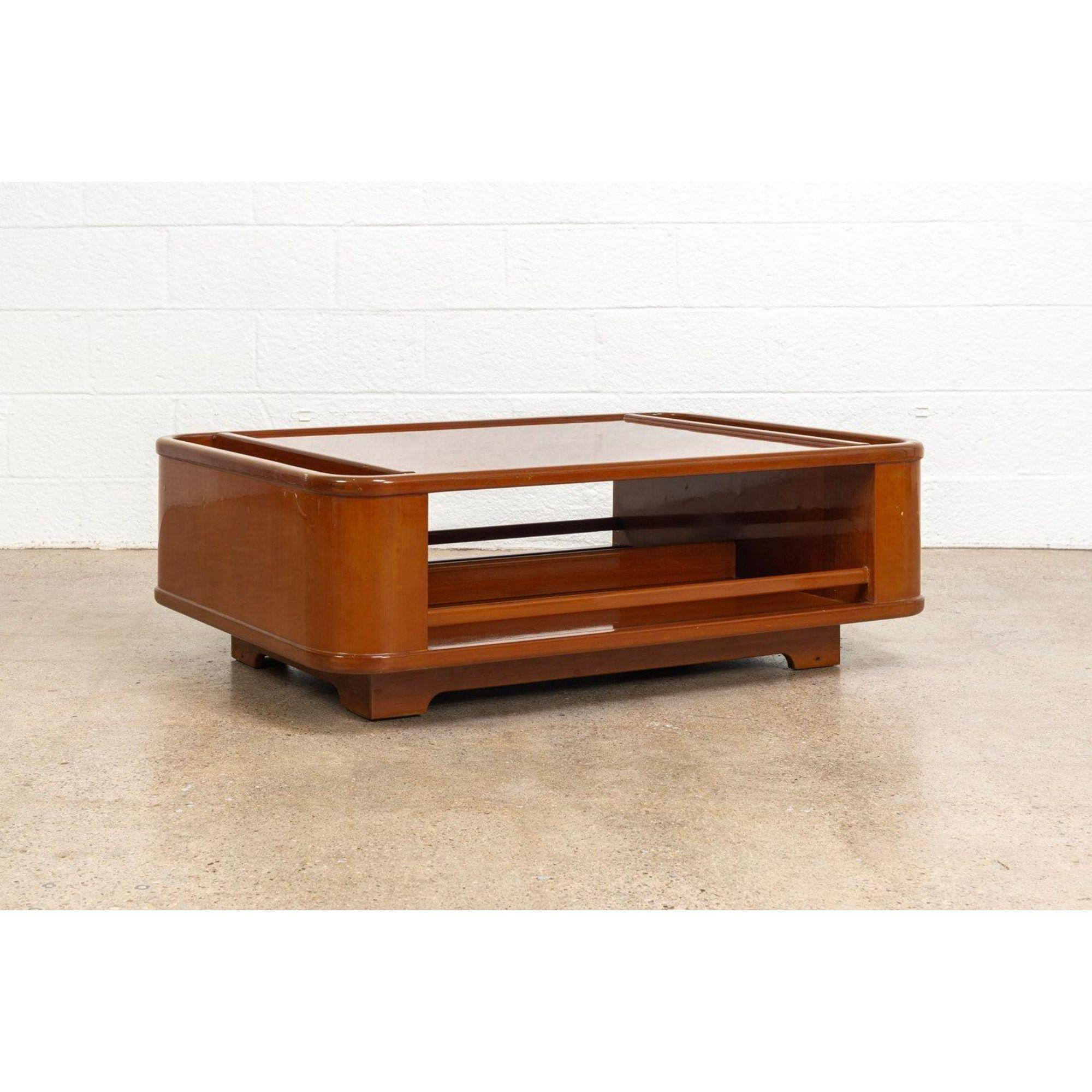 Italian Mid-Century Modern Coffee Table in Lacquered Wood, 1970s