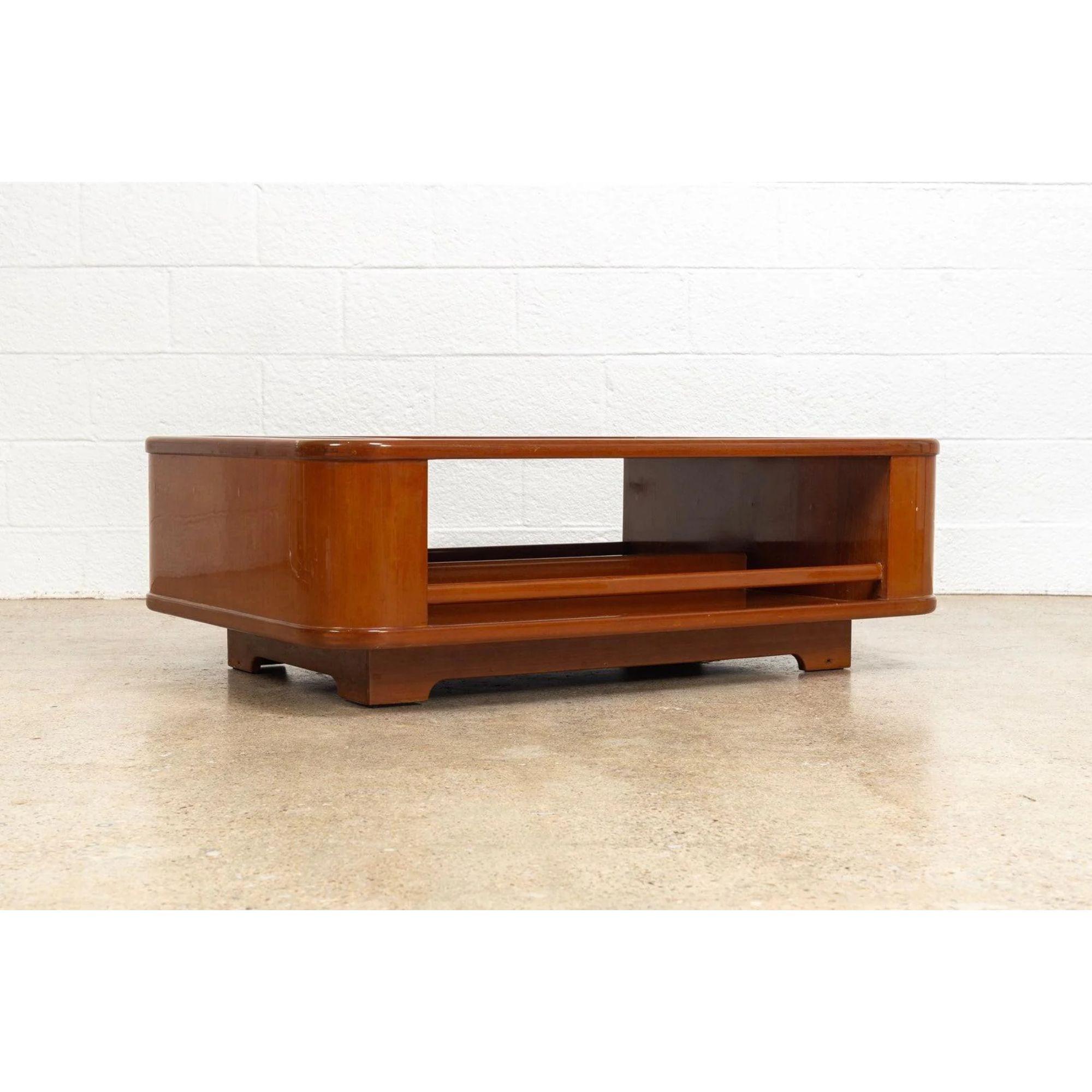 Late 20th Century Mid-Century Modern Coffee Table in Lacquered Wood, 1970s
