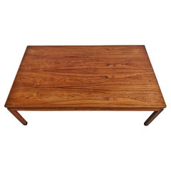 Tavolino da caffè moderno del Mid Century in teak massiccio, Danimarca anni '60