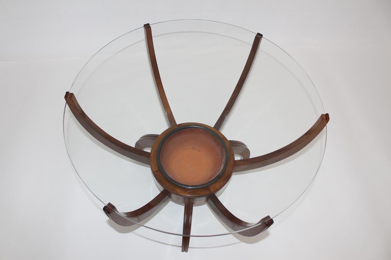 Mid-Century Modern Vintage Walnut Coffee Table Style Carlo di Carli 1950s  For Sale 1