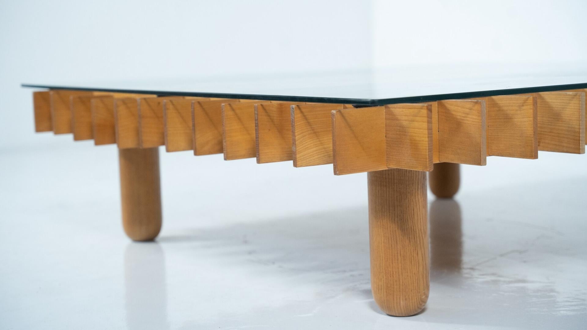 Mid-Century Modern Table basse moderne du milieu du siècle dans le style de Gianfranco Frattini, Italie en vente