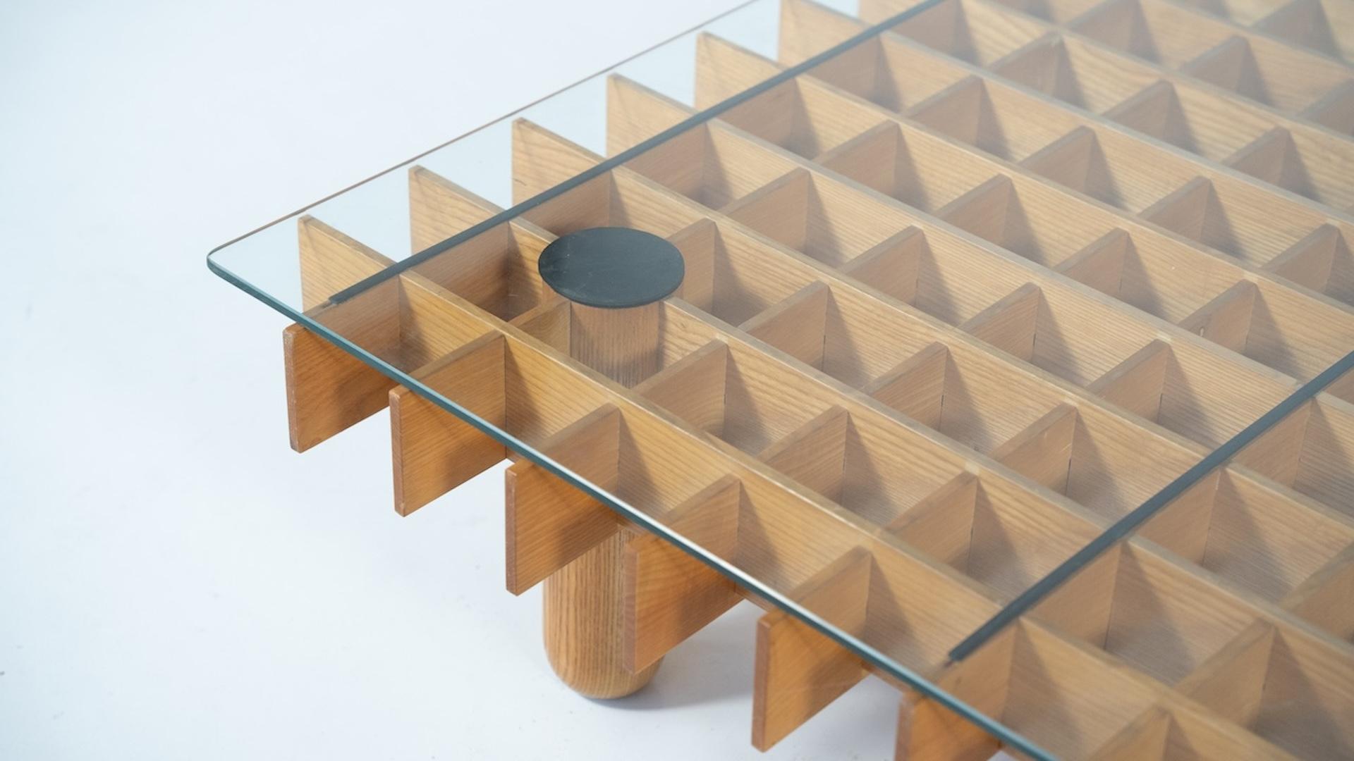 italien Table basse moderne du milieu du siècle dans le style de Gianfranco Frattini, Italie en vente