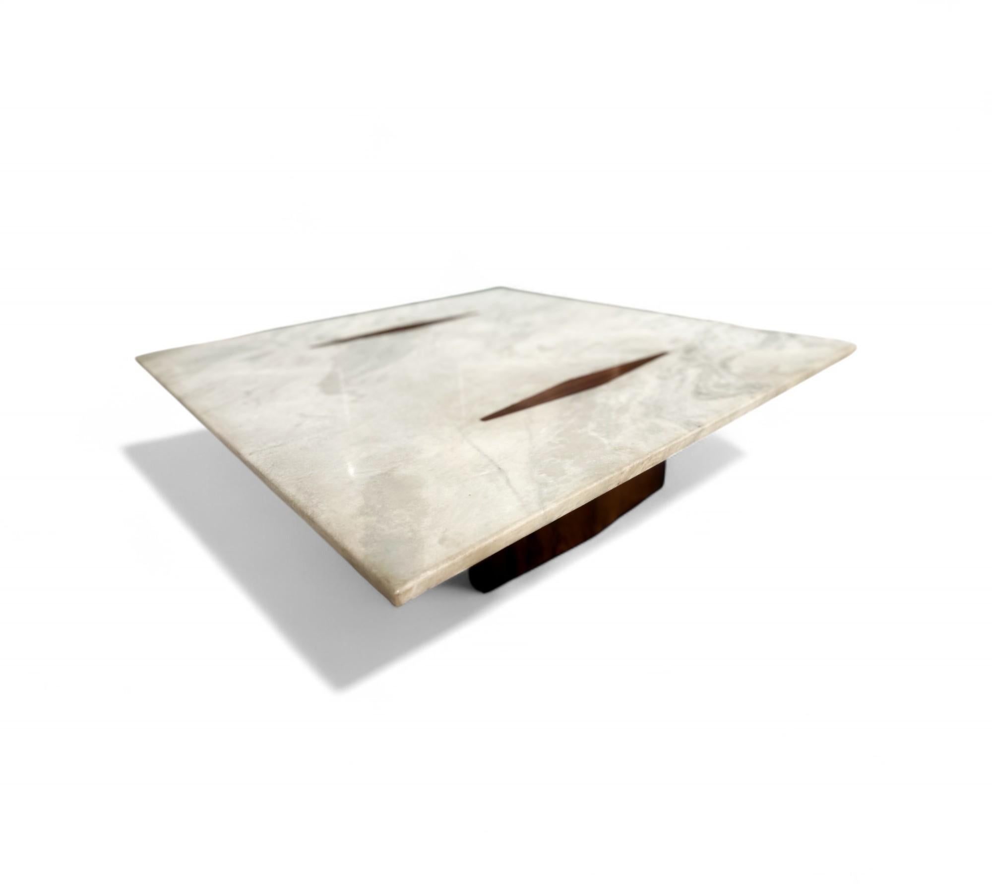 Mesa de centro moderna de mediados de siglo en madera y mármol de Jorge Zalszupin, Brasil Moderno de mediados de siglo en venta
