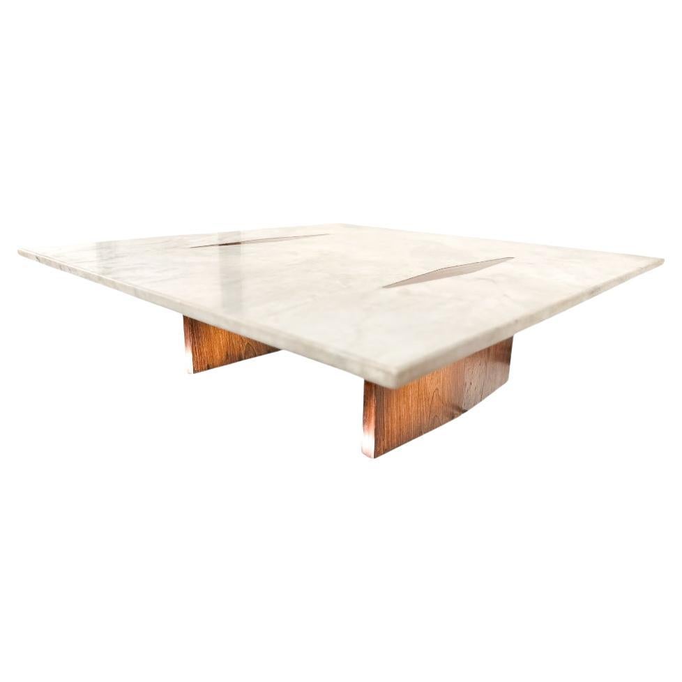 Table basse moderne du milieu du siècle en bois et marbre de Jorge Zalszupin, Brésil