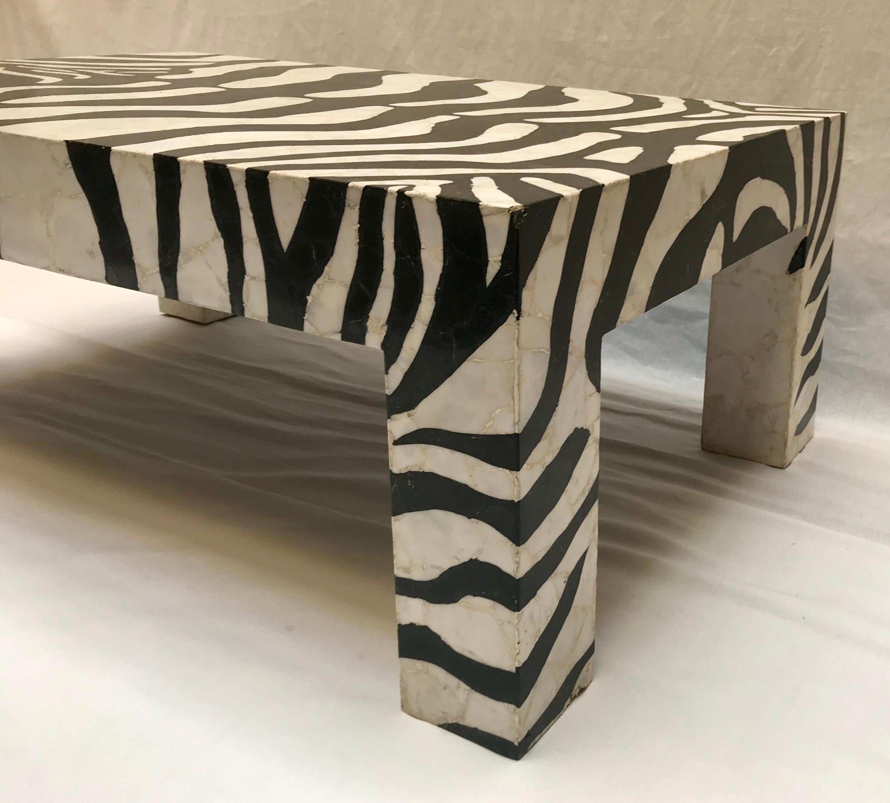 Mid-Century Modern Coffee Table Marble Mozaic, Zebra Pattern In Good Condition For Sale In Saint-Ouen, FR