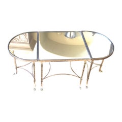 Ensemble de 3 tables basses mi-siècle/moderne, plaquées argent, pieds en pattes
