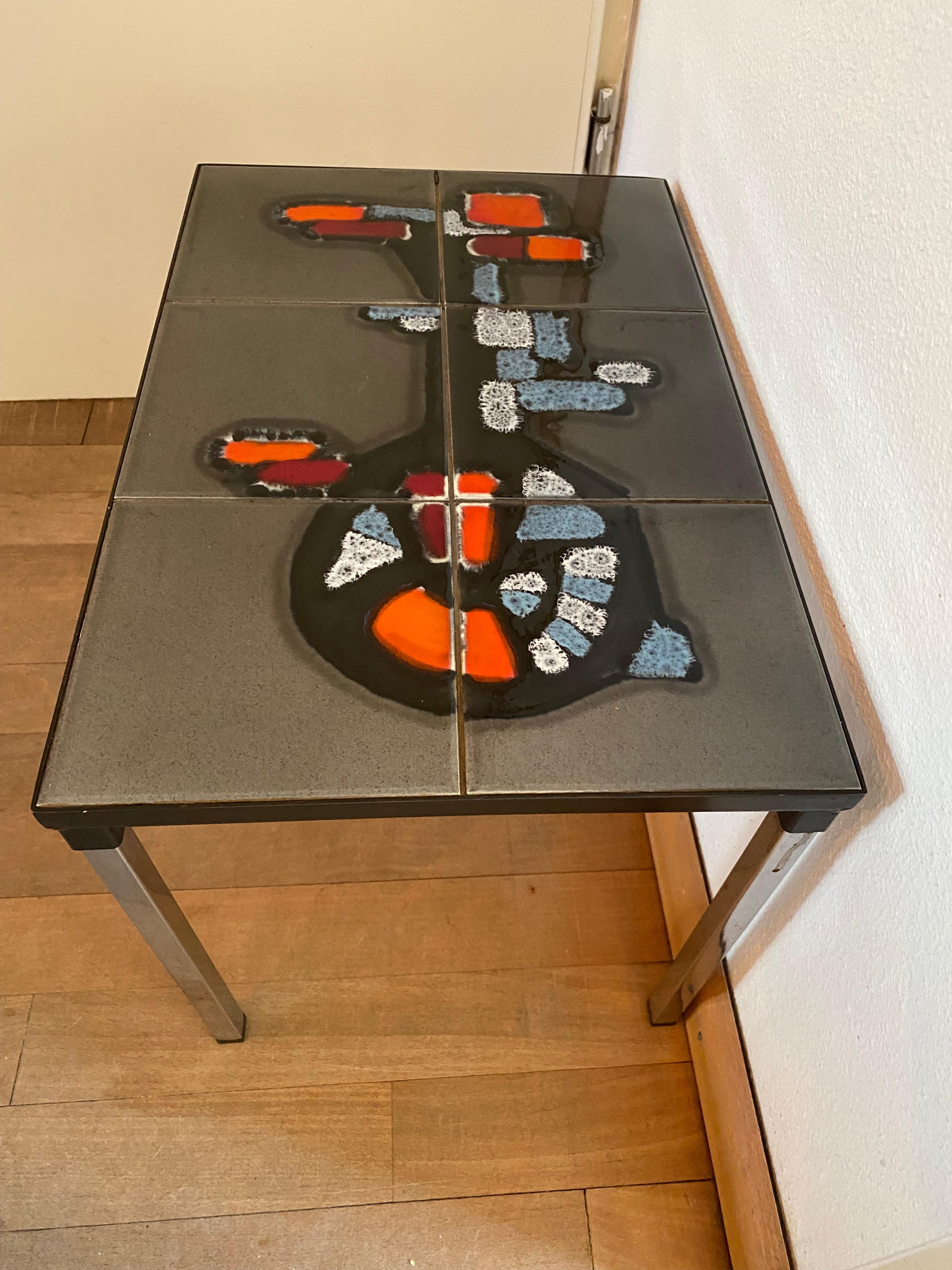 Mid-Century Modern coffee table tiles In Good Condition In Waddinxveen, ZH