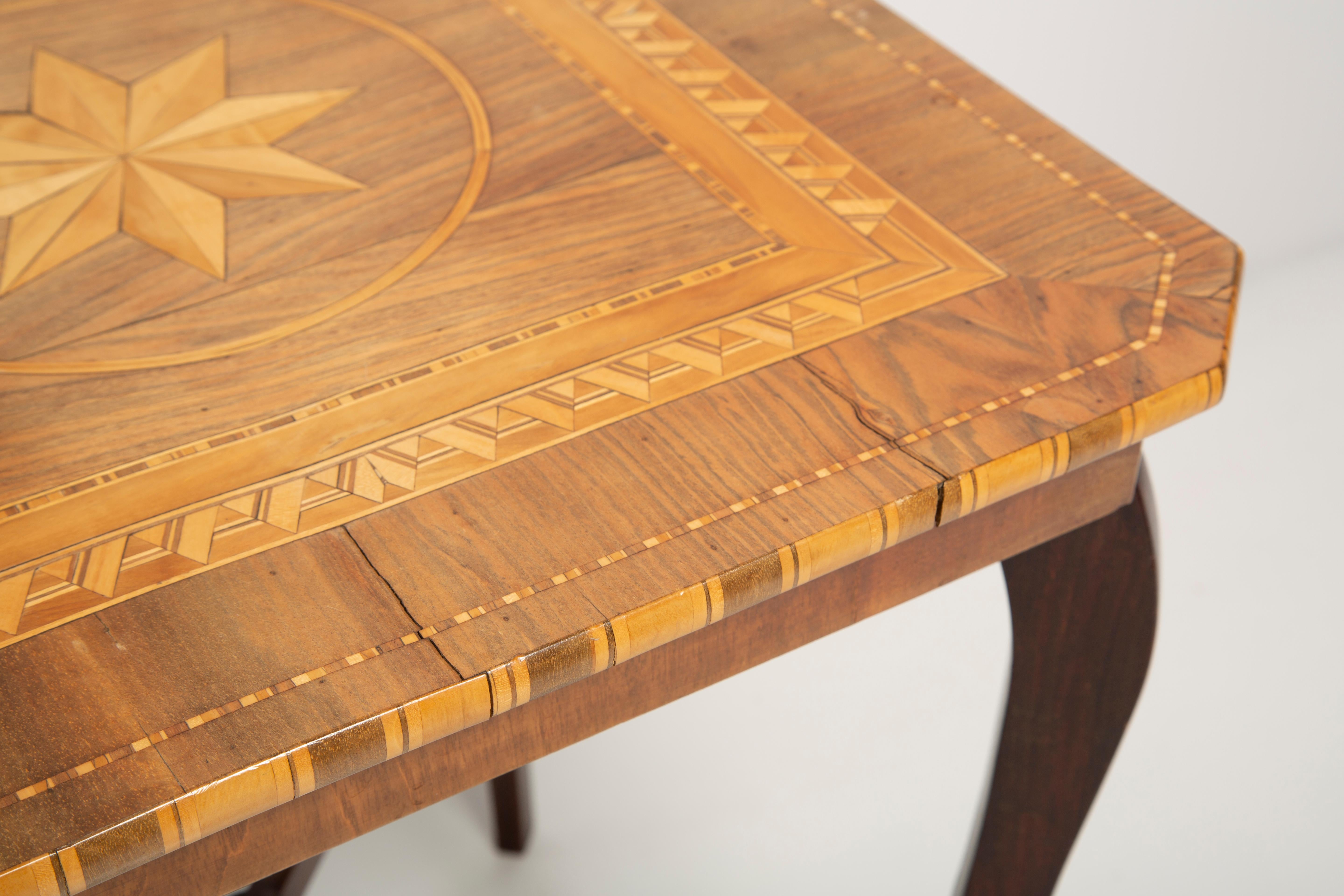 Mid-Century Modern Coffee Table, Vintage, Art Deco, Star Marquetry, 1960s For Sale 5