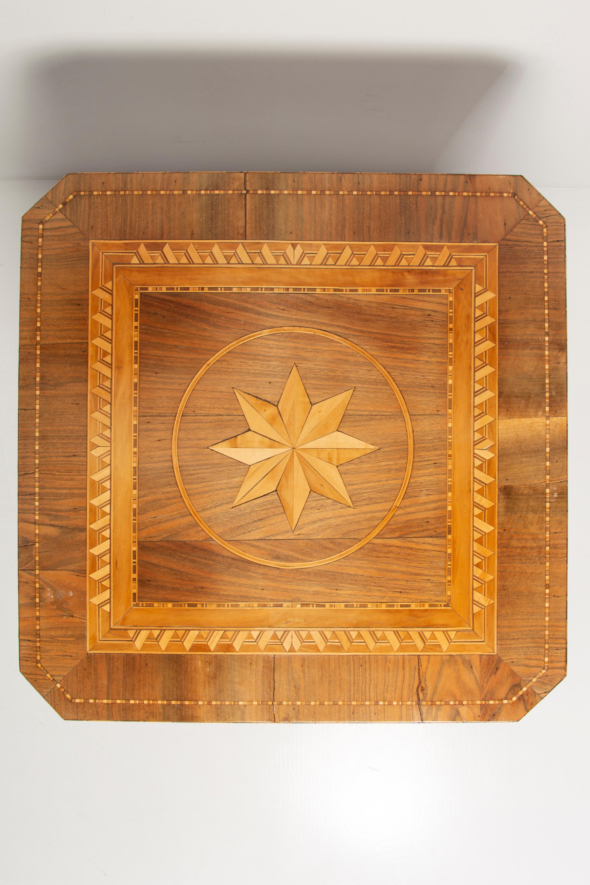 Beech Mid-Century Modern Coffee Table, Vintage, Art Deco, Star Marquetry, 1960s For Sale