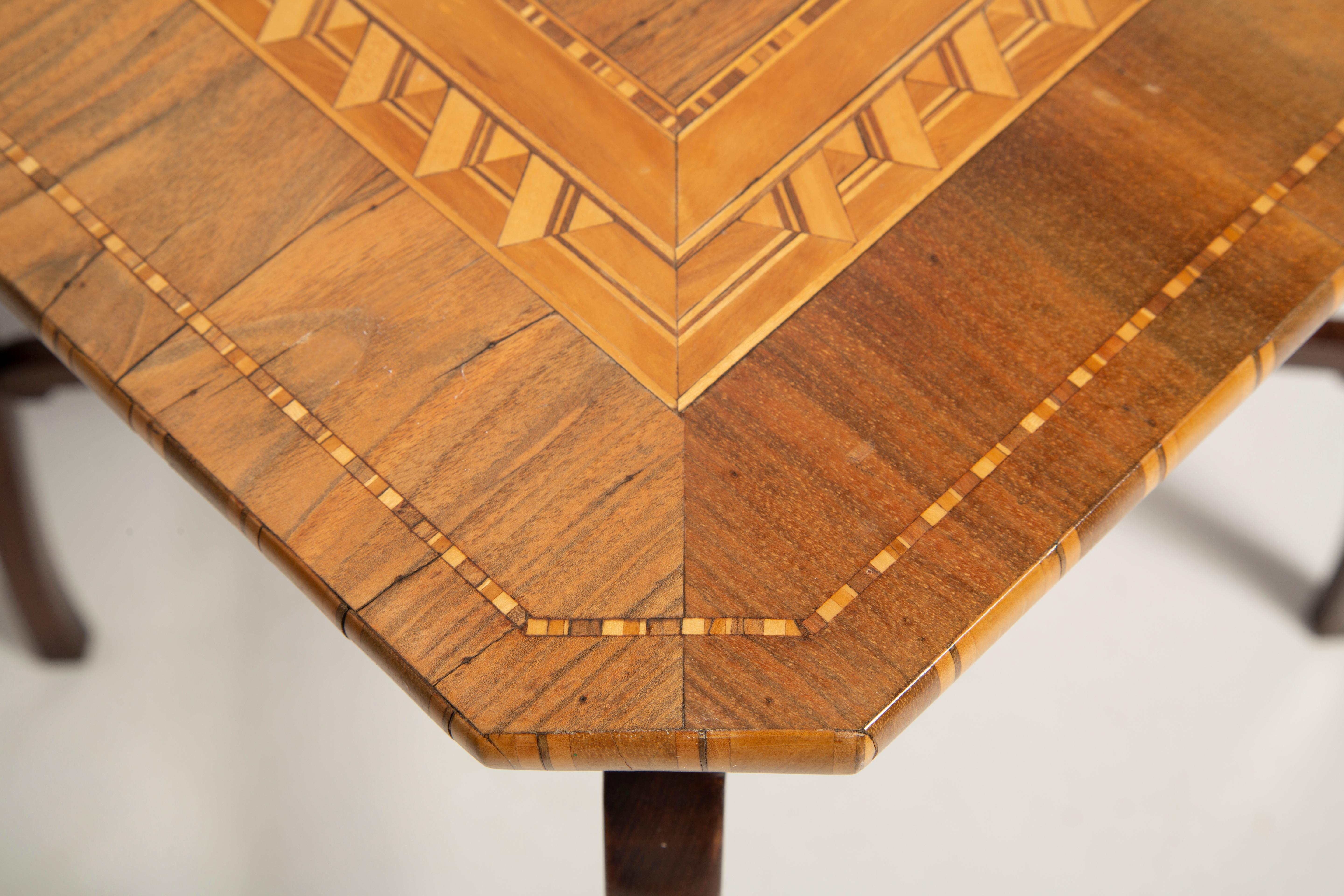 Mid-Century Modern Coffee Table, Vintage, Art Deco, Star Marquetry, 1960s For Sale 2
