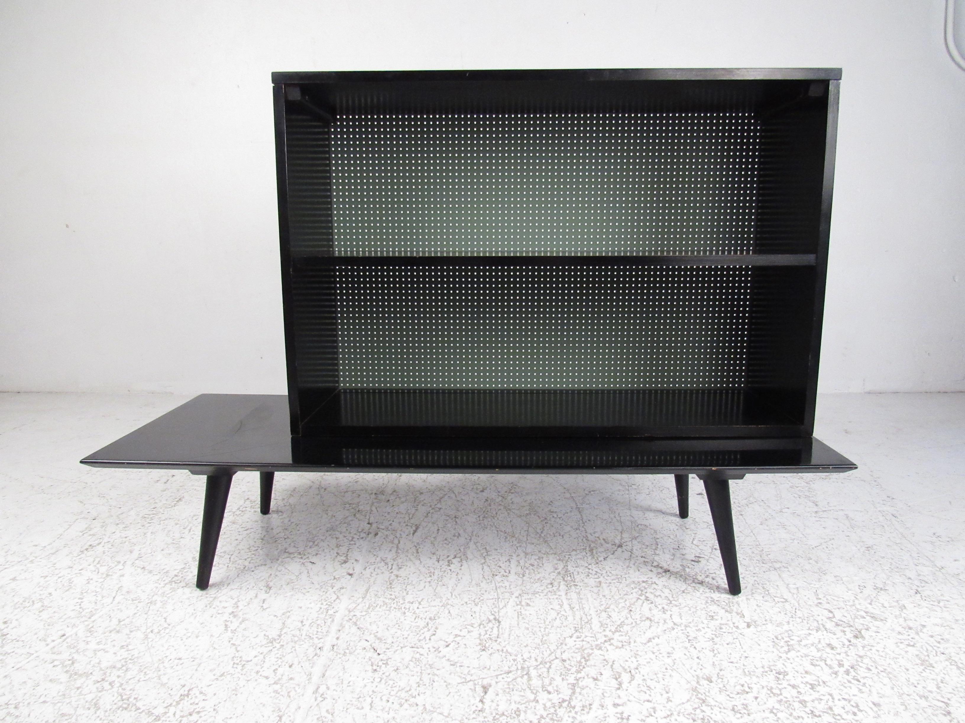 Mid-Century Modern Coffee Table with Bookcase Topper by Paul McCobb For Sale 2